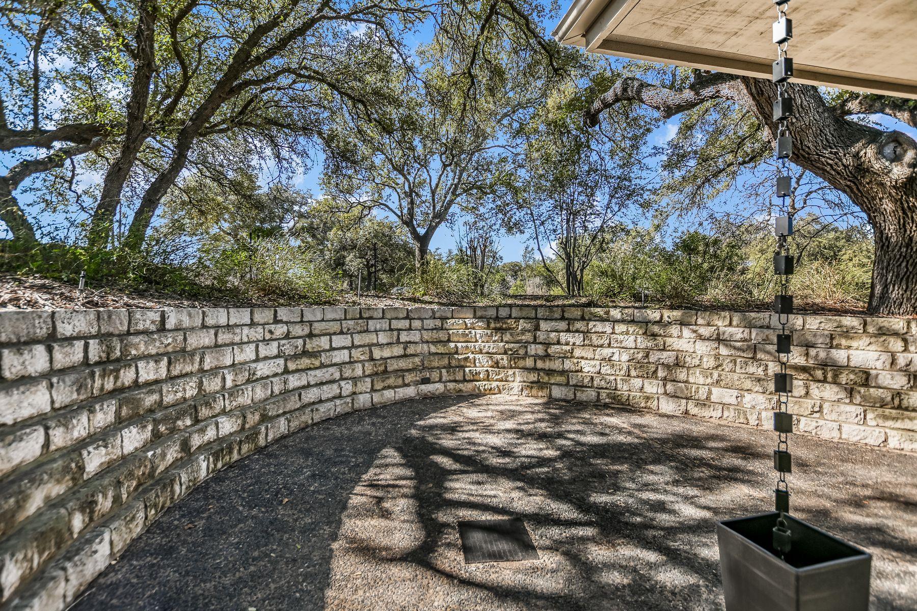 101 Bedford Dr, Spicewood, TX 78669