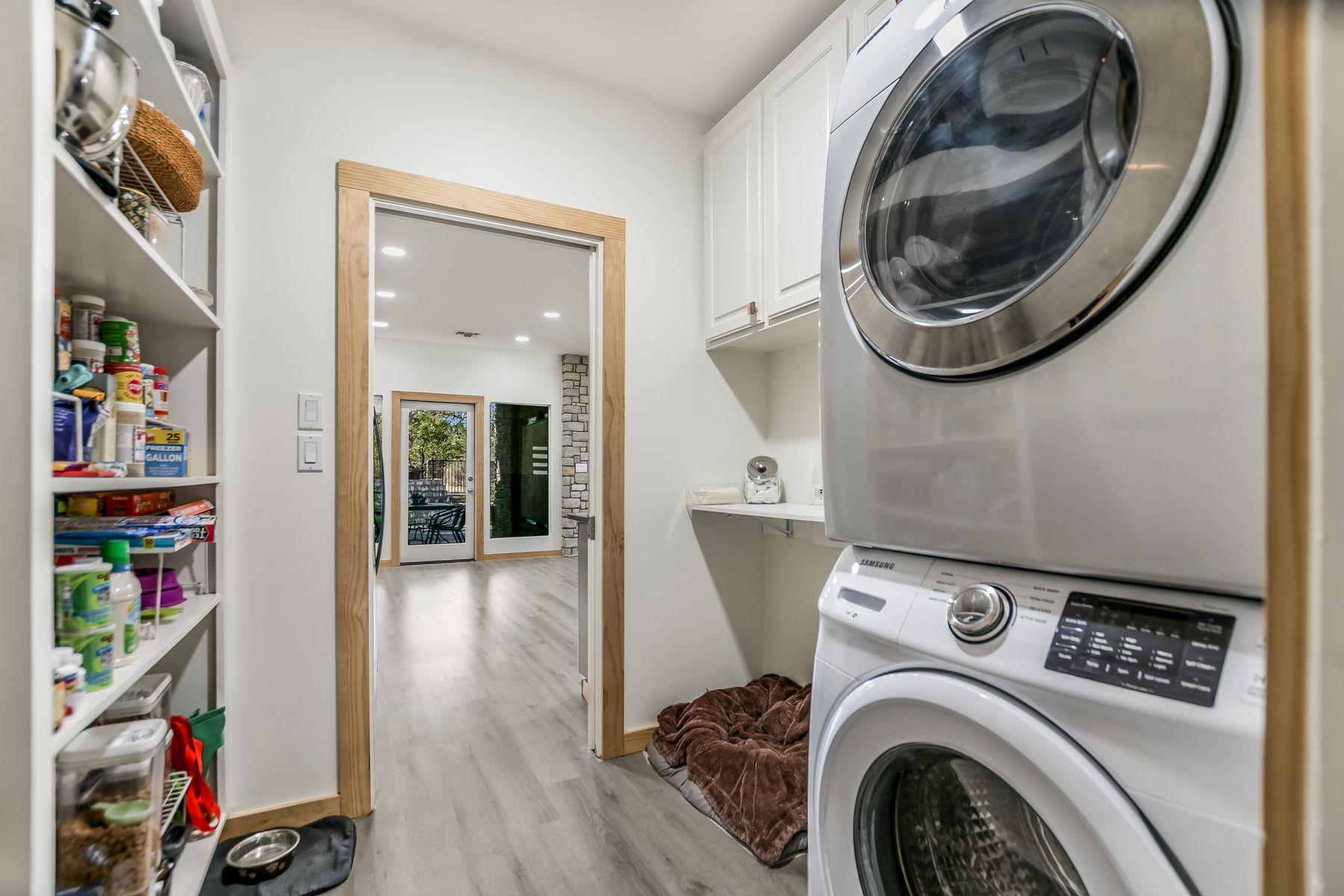 101 Bedford Dr, Spicewood, TX 78669