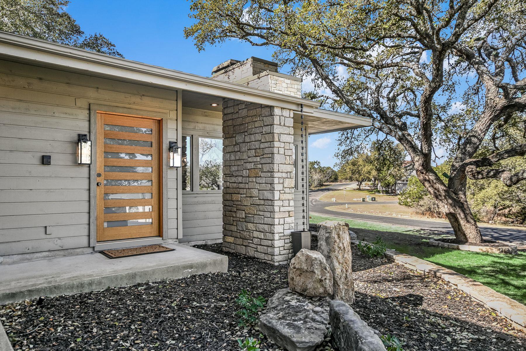 101 Bedford Dr, Spicewood, TX 78669