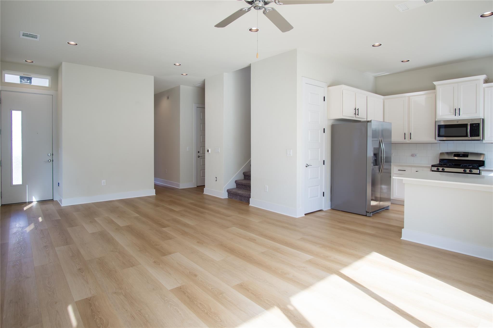 211 Verrado Path, Austin, TX 78748