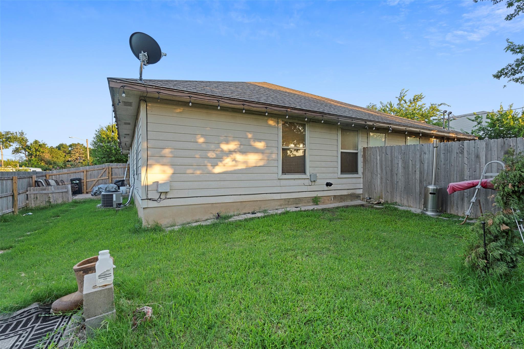 1000 CHRISTOPHER Dr # B, Round Rock, TX 78681