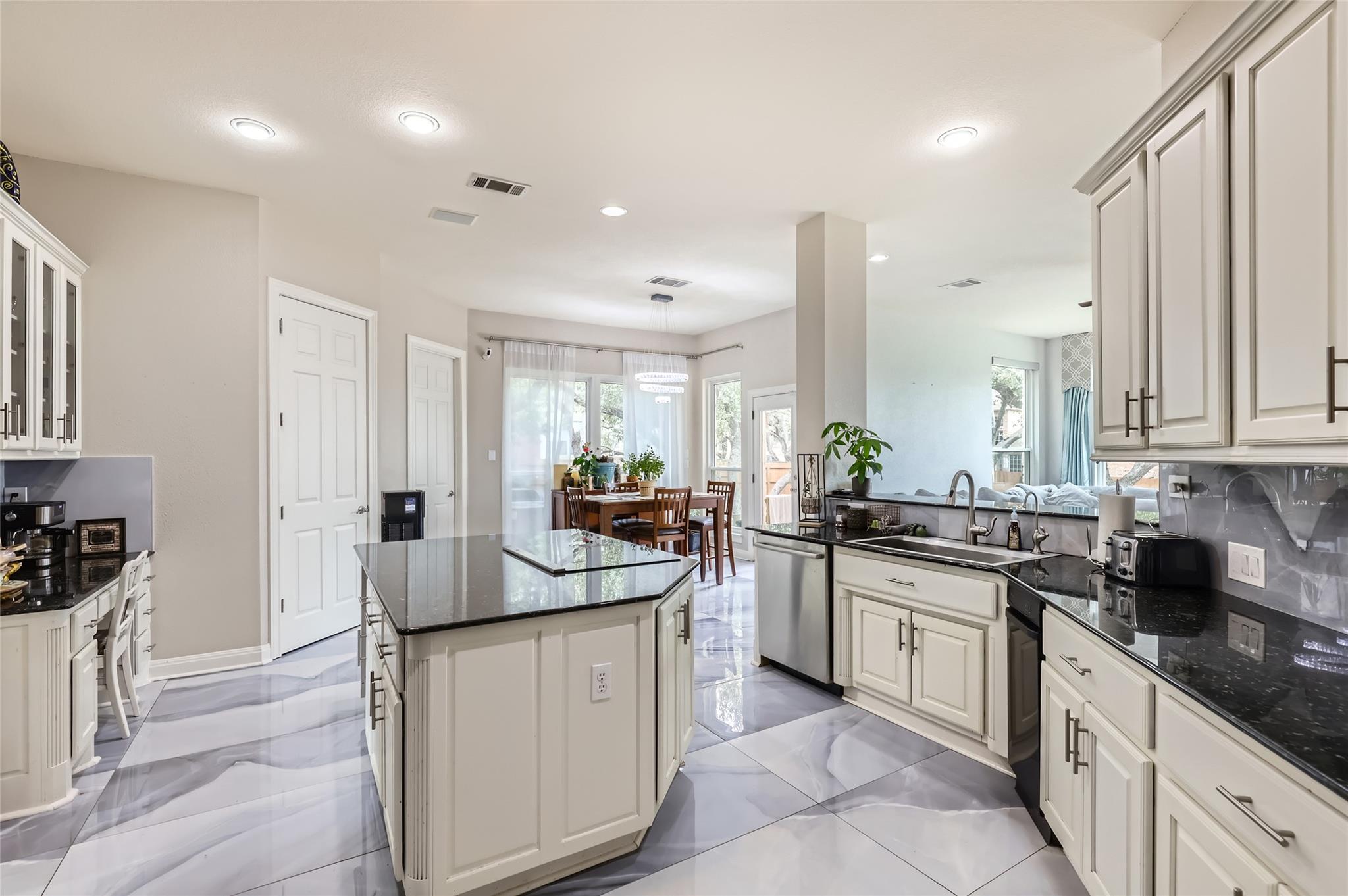 4514 Harvey Penick Dr, Round Rock, TX 78664