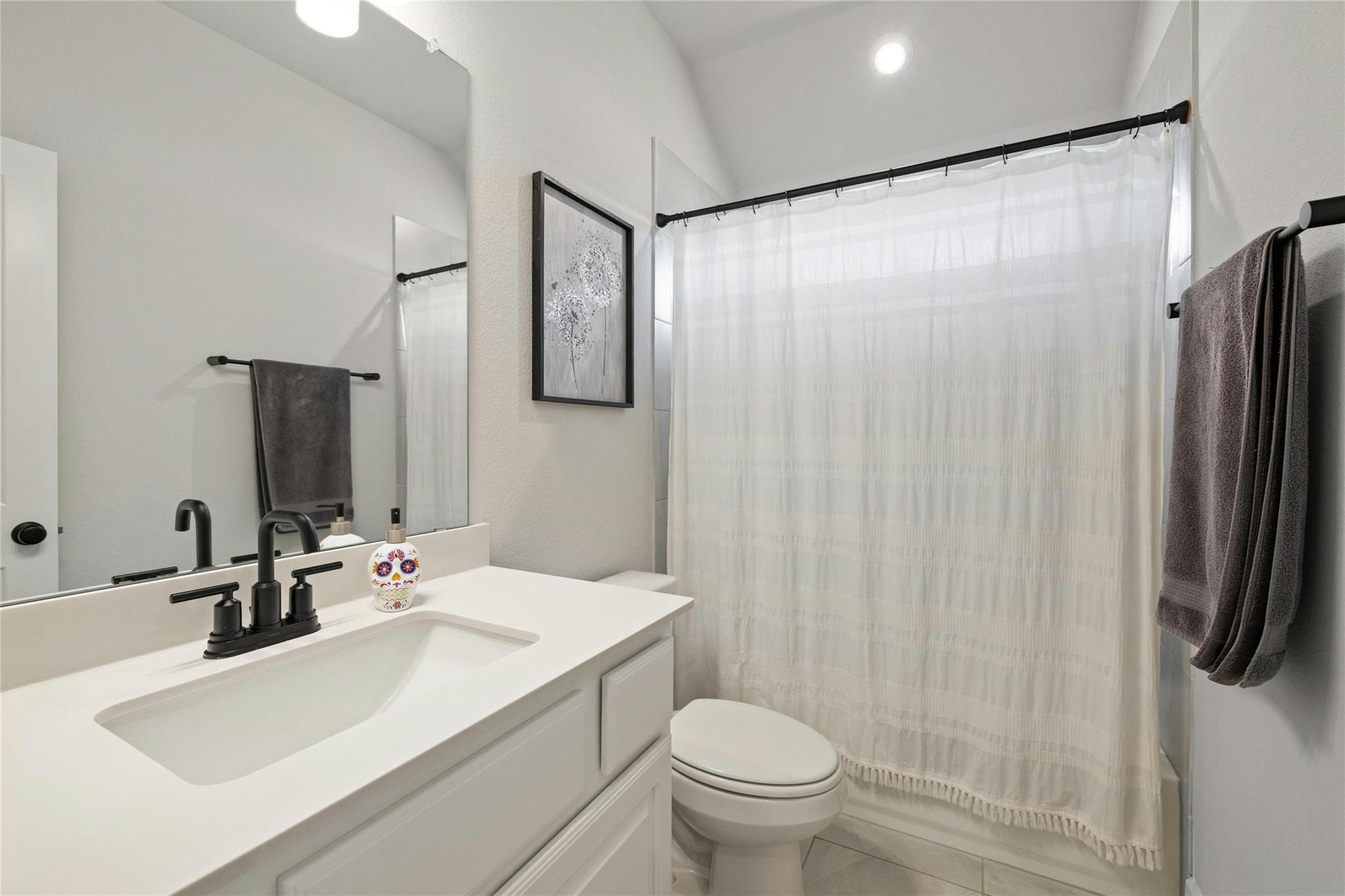 117 Peacevine Ln, Liberty Hill, TX 78642