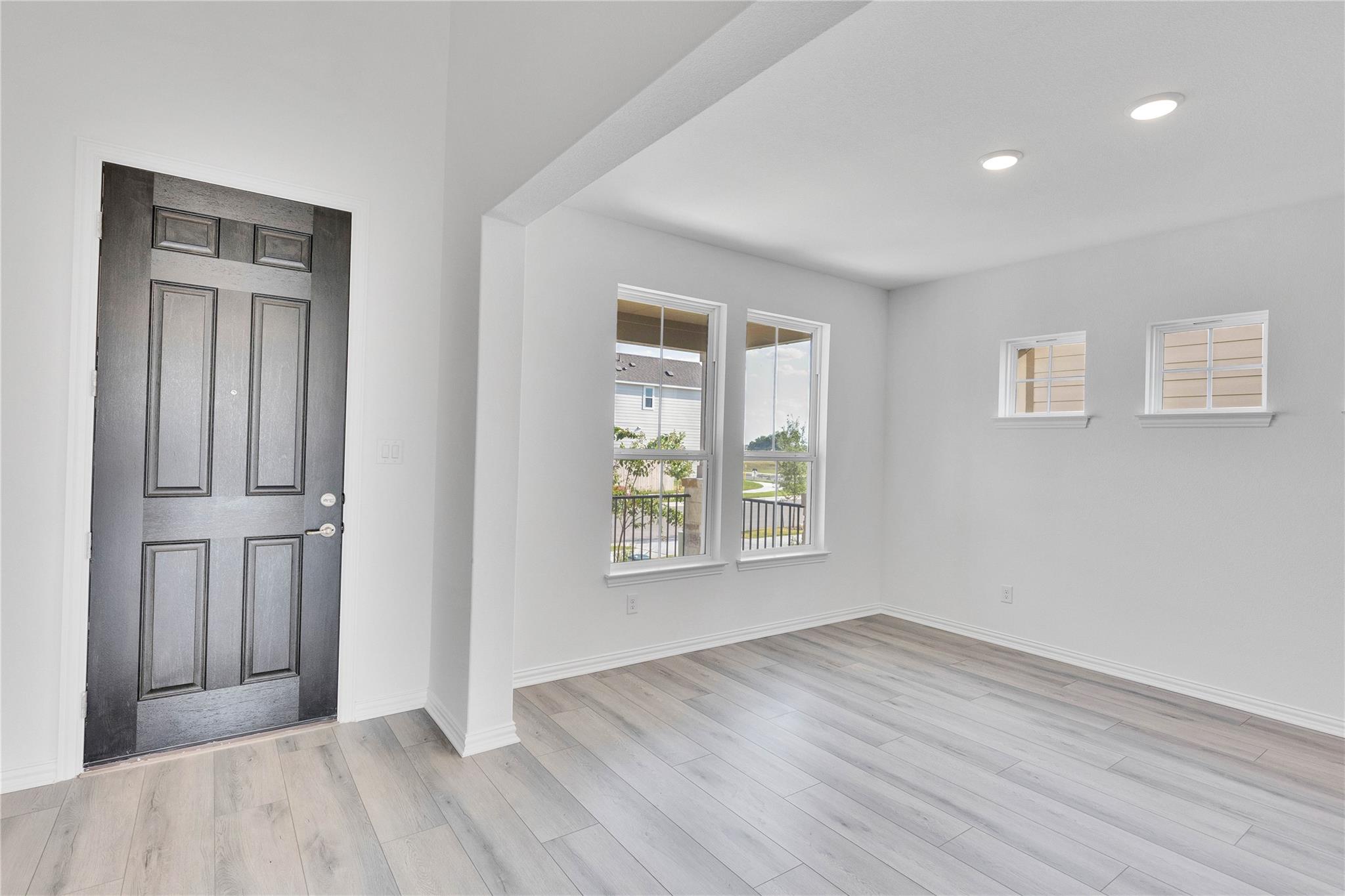 513 Teasley Dr, Taylor, TX 76574