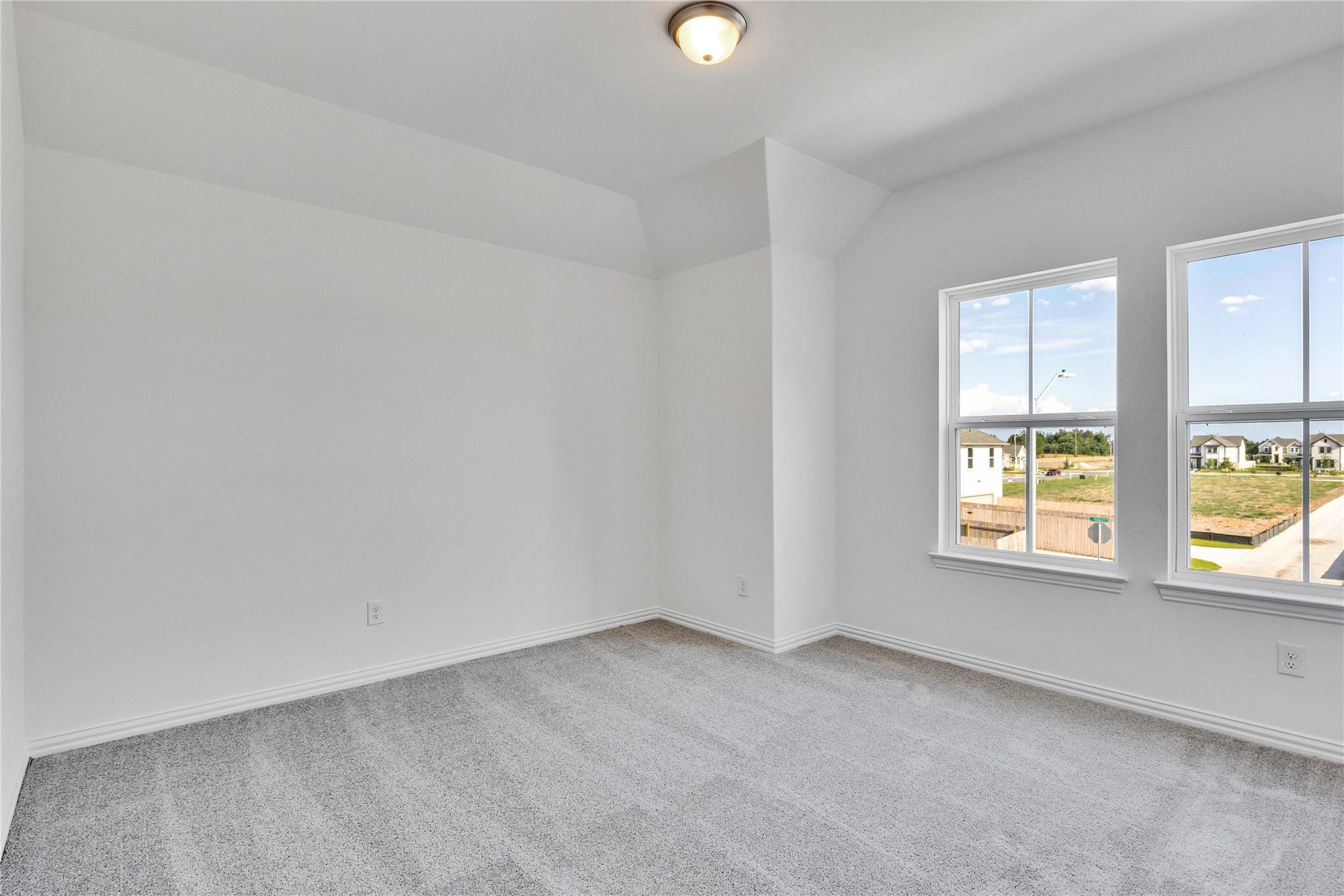 513 Teasley Dr, Taylor, TX 76574