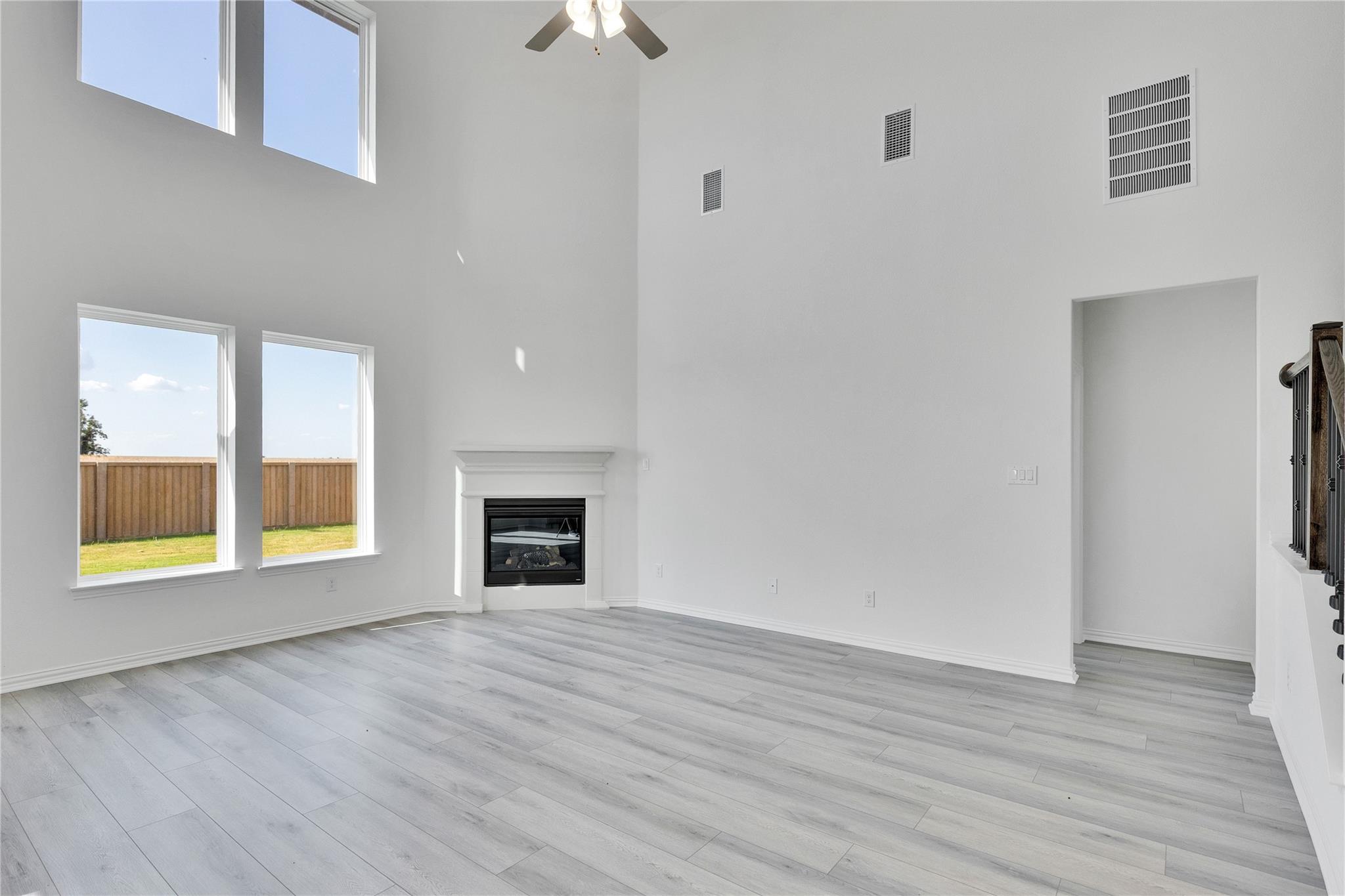 513 Teasley Dr, Taylor, TX 76574