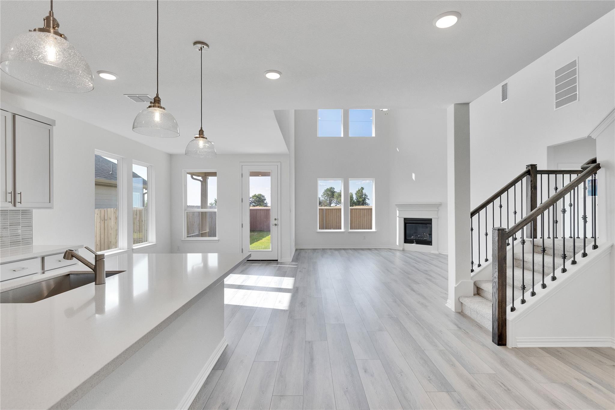 513 Teasley Dr, Taylor, TX 76574