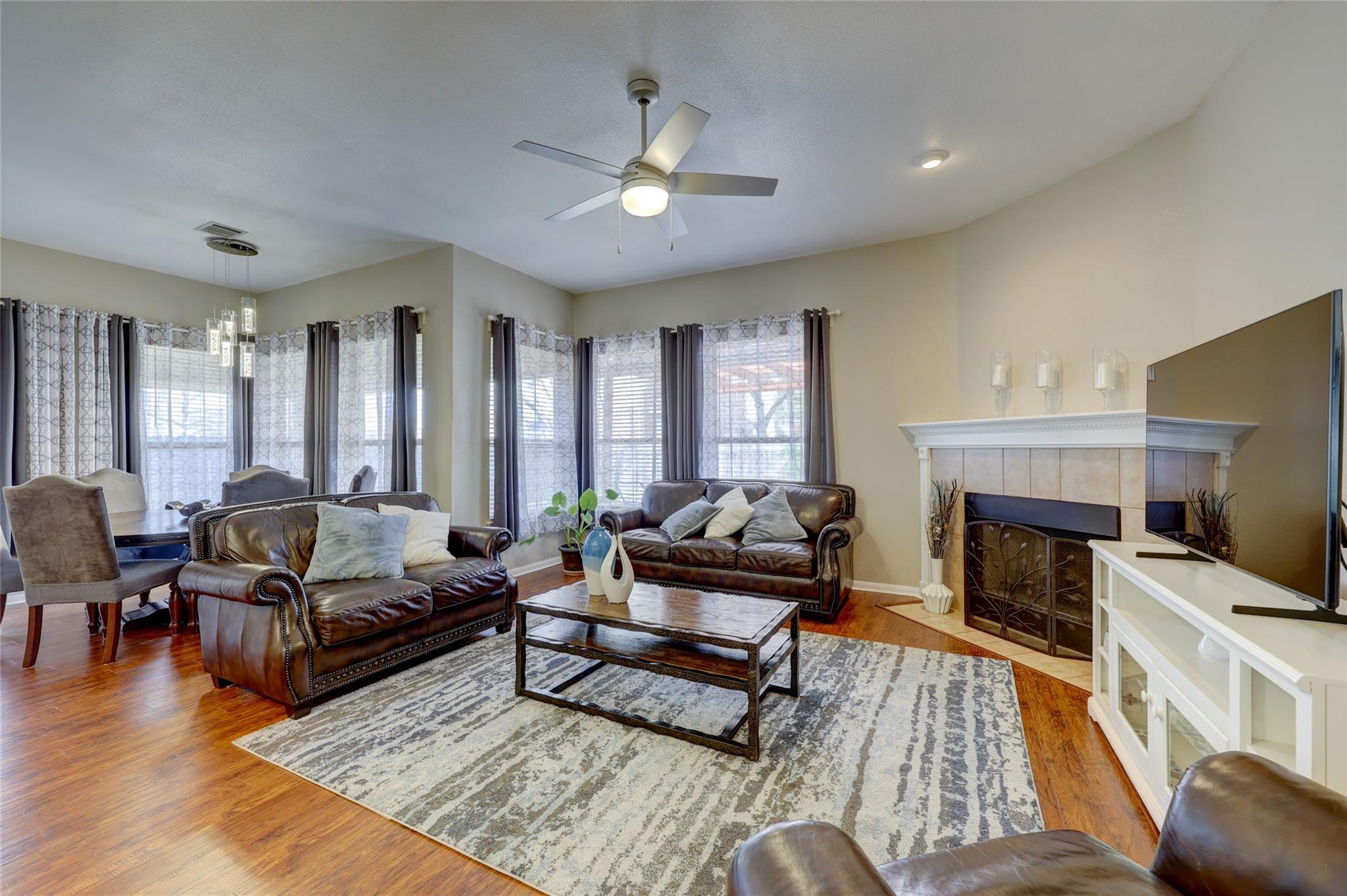 18022 E Newgrange Dr E, Pflugerville, TX 78660