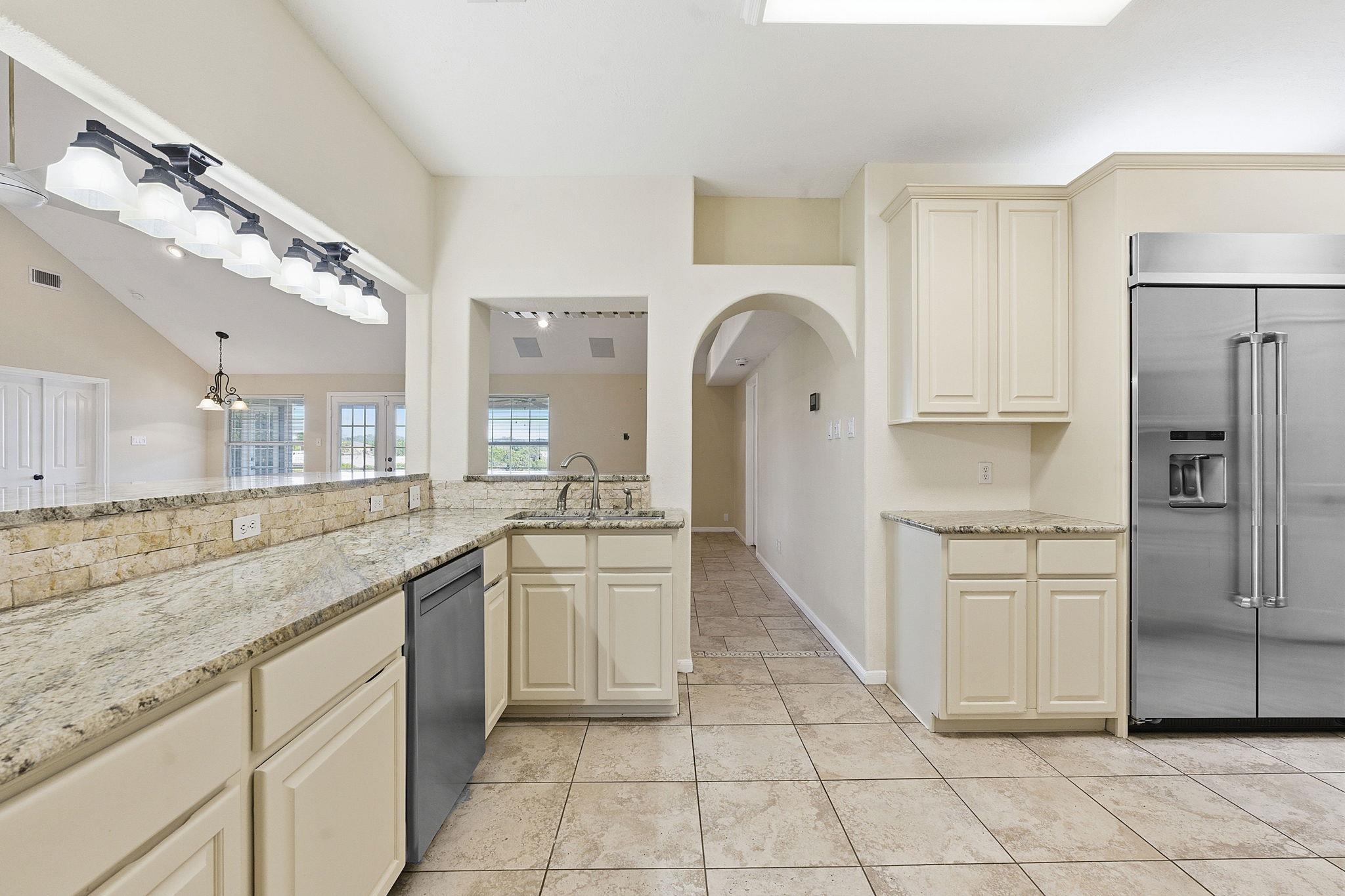 20531 Highland Lake Dr, Lago Vista, TX 78645