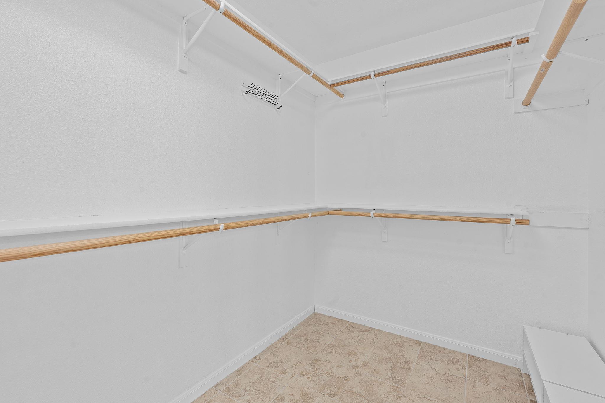 20531 Highland Lake Dr, Lago Vista, TX 78645