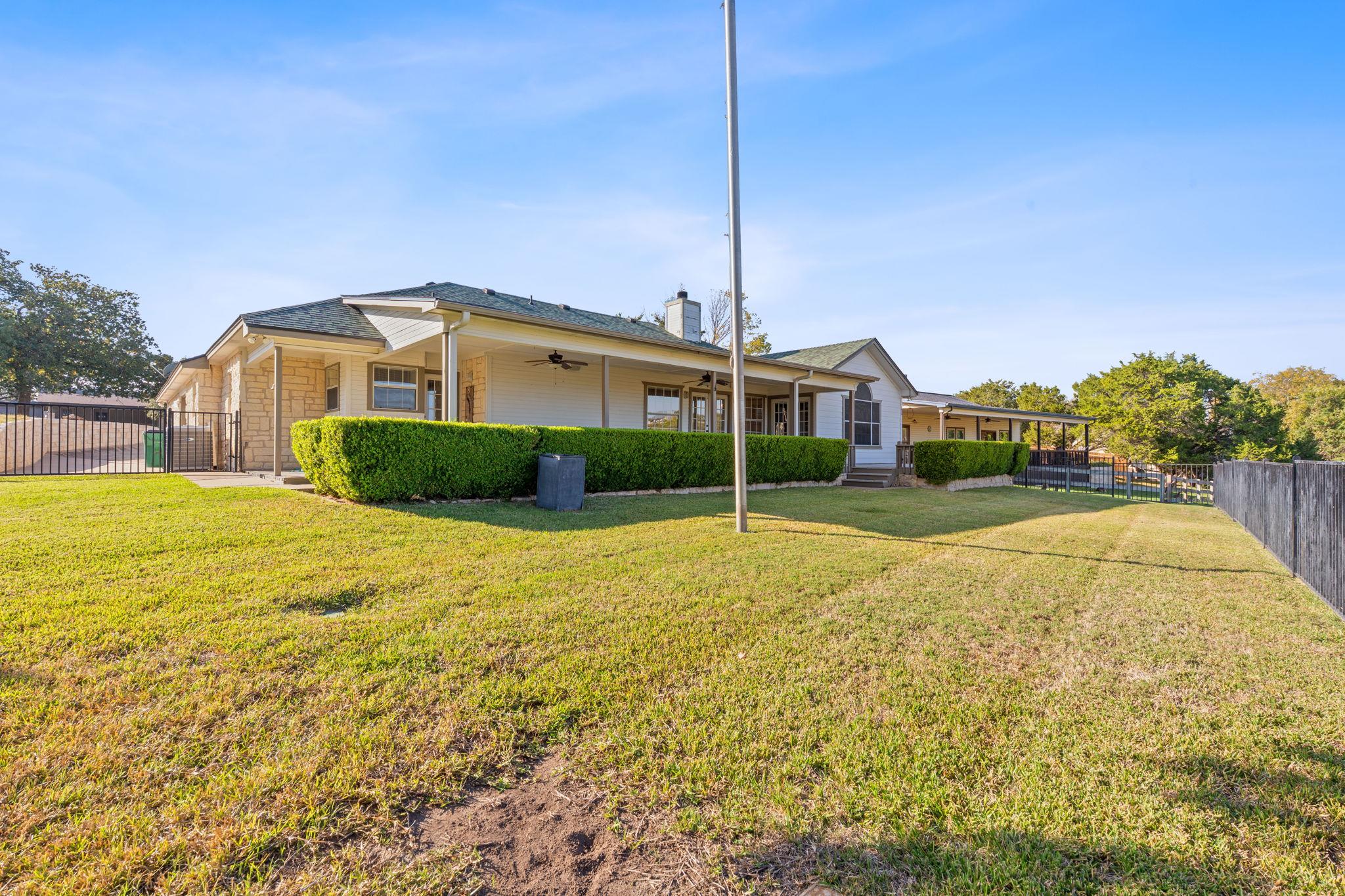 20531 Highland Lake Dr, Lago Vista, TX 78645