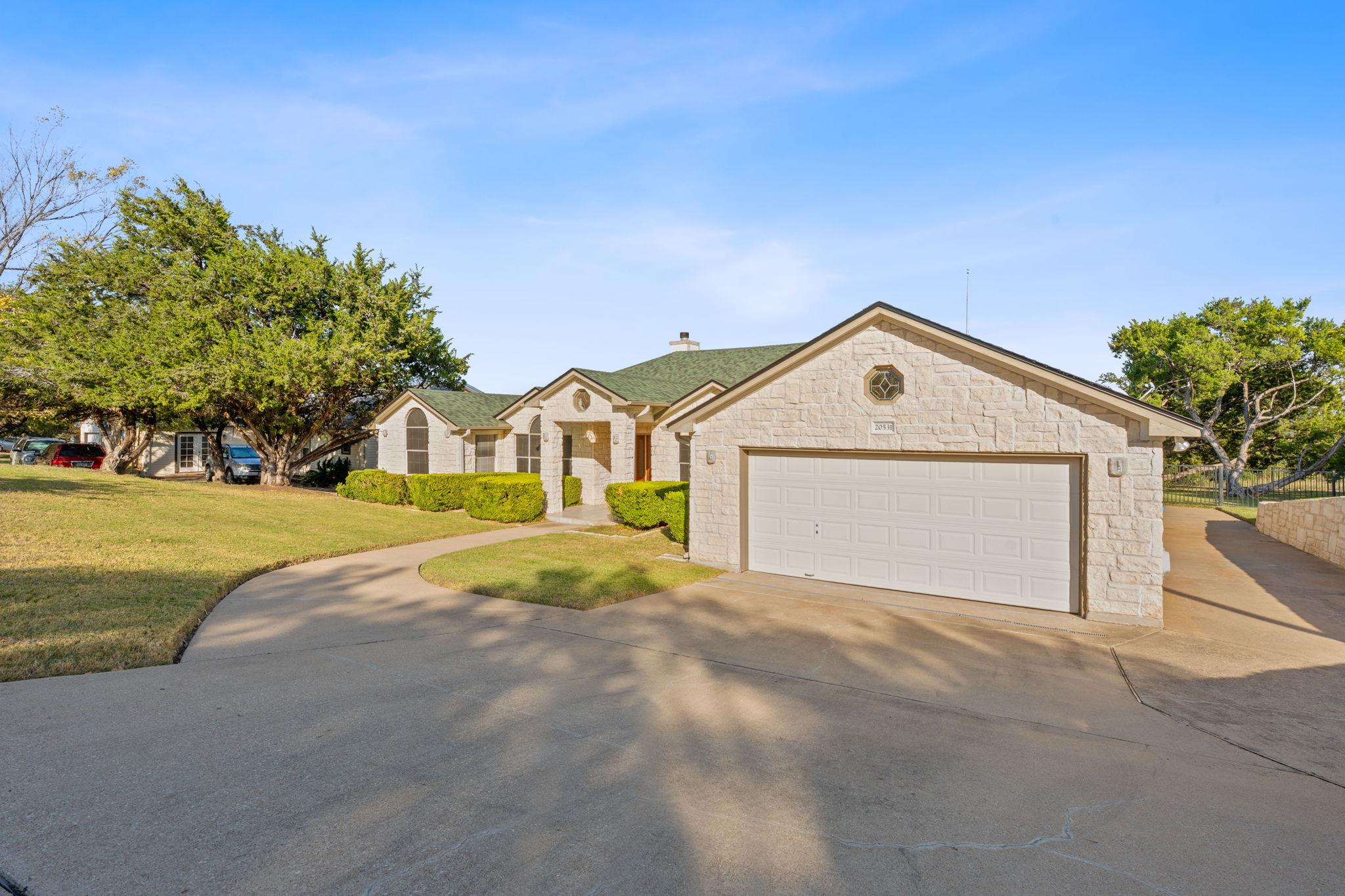 20531 Highland Lake Dr, Lago Vista, TX 78645