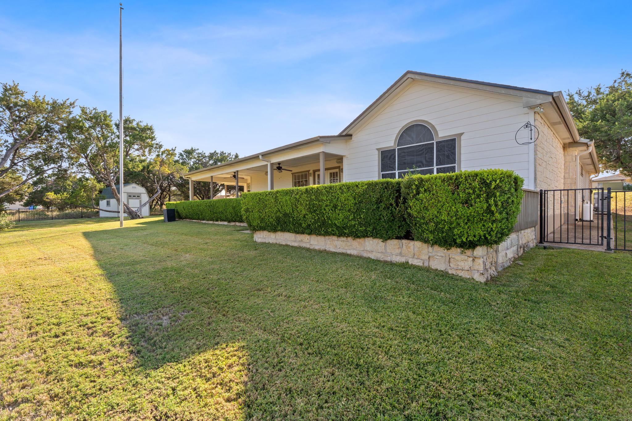 20531 Highland Lake Dr, Lago Vista, TX 78645