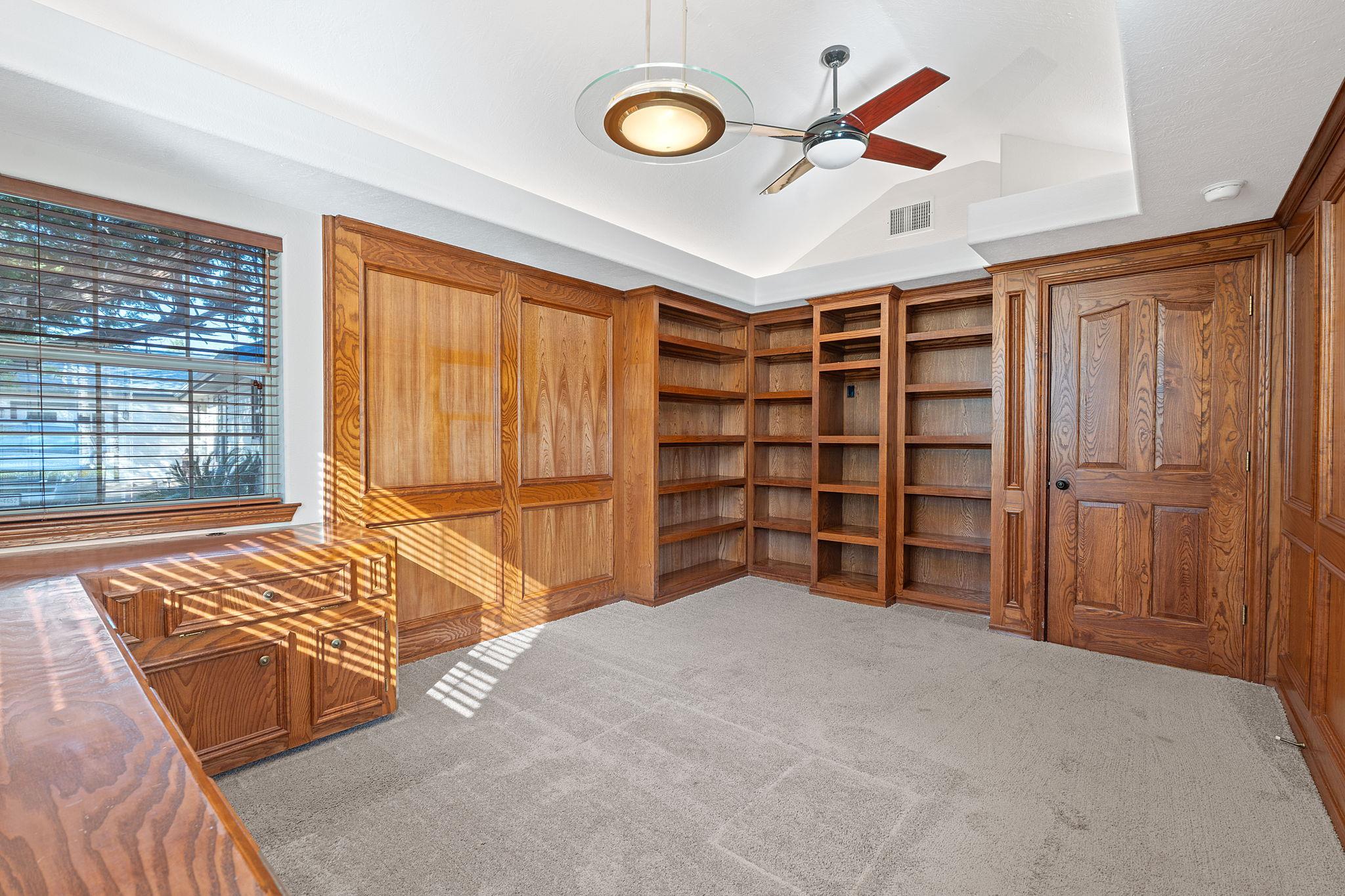 20531 Highland Lake Dr, Lago Vista, TX 78645