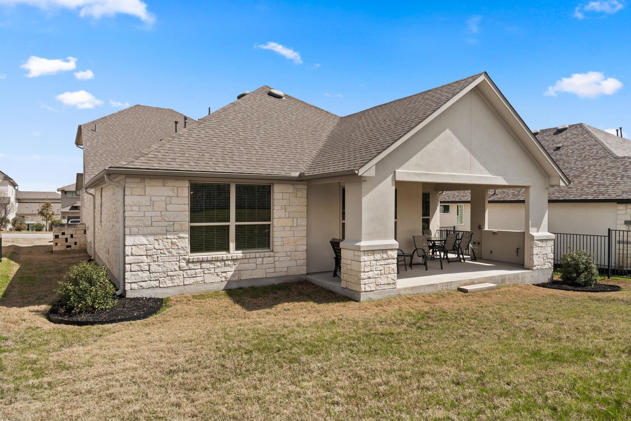 216 Gulfton St, Lakeway, TX 78738