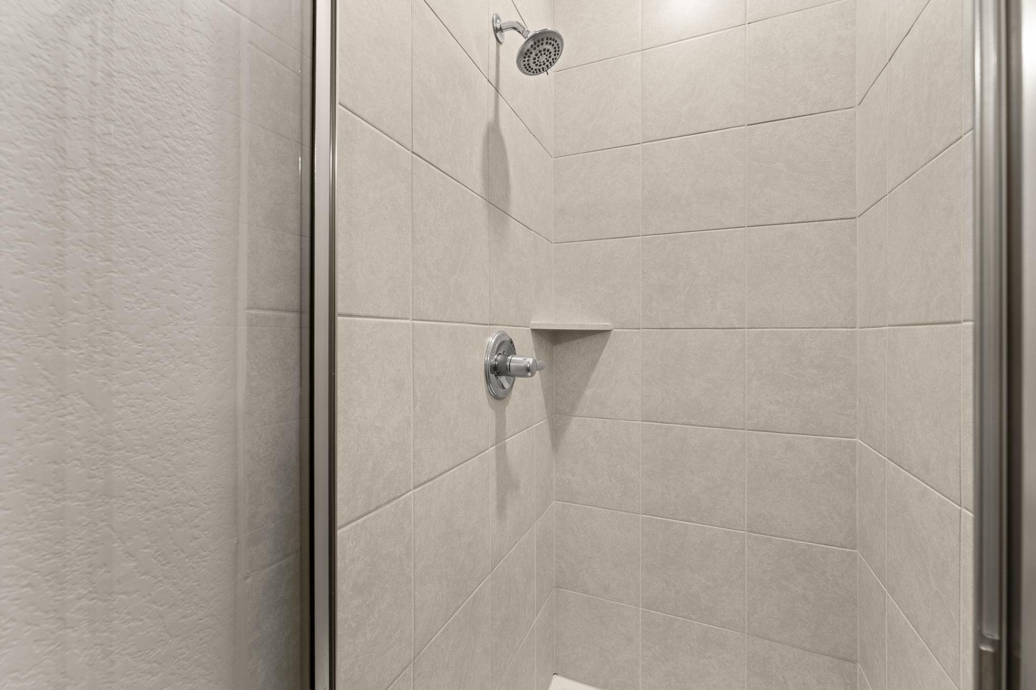 216 Gulfton St, Lakeway, TX 78738