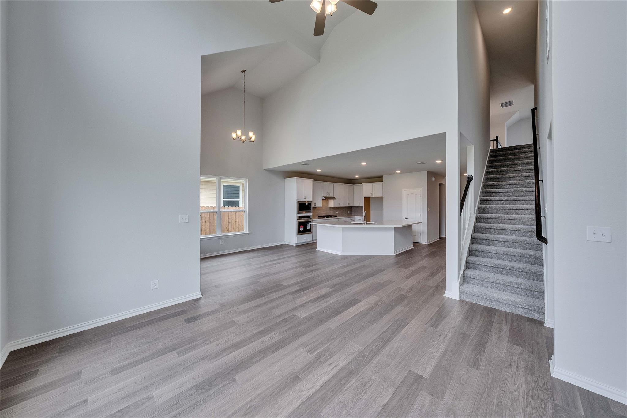 517 Teasley Dr, Taylor, TX 76574