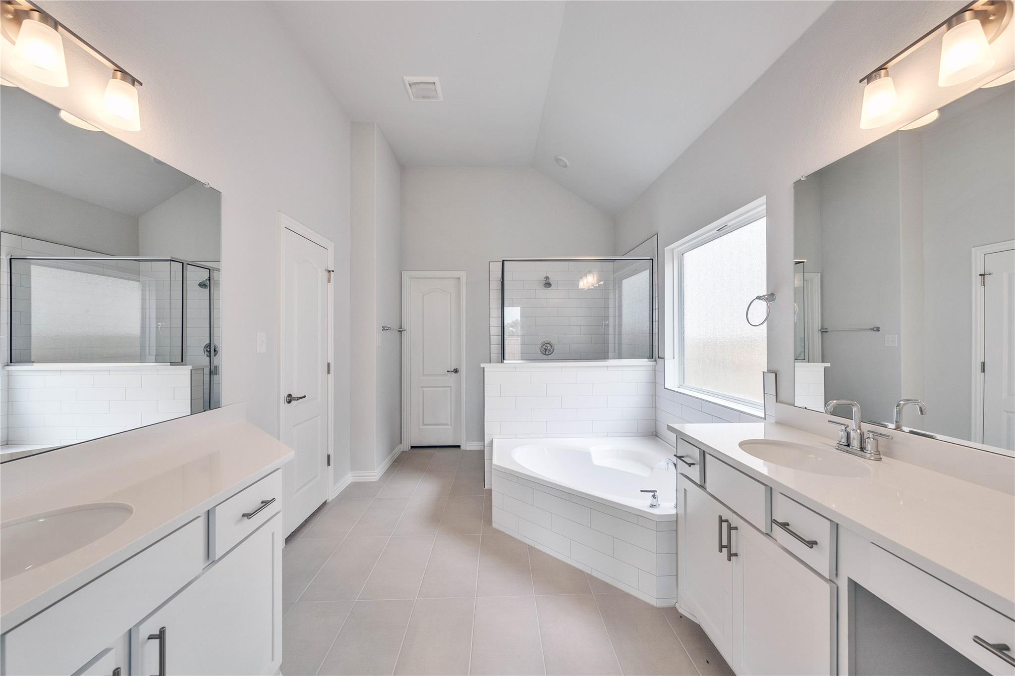 517 Teasley Dr, Taylor, TX 76574