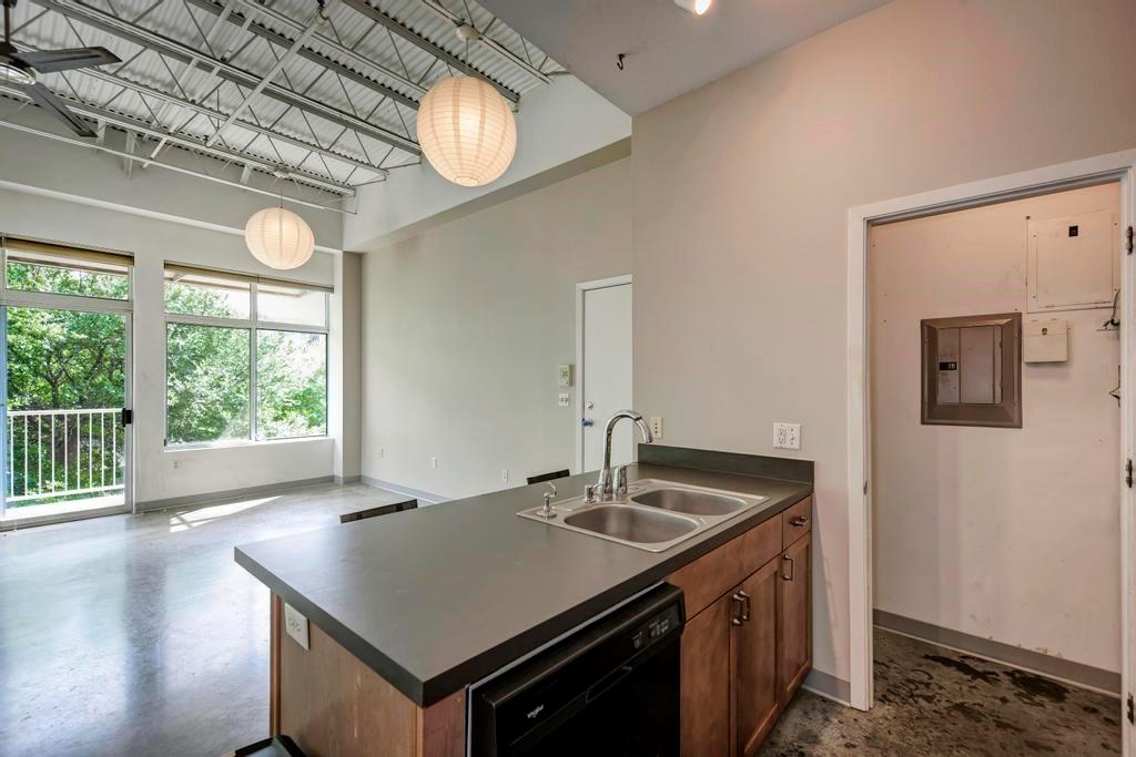 2401 E 6th St # 3046, Austin, TX 78702