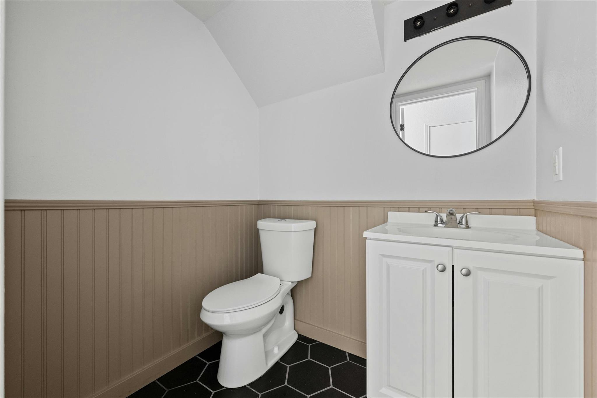 8102 W Tuscarora Trl, Austin, TX 78729
