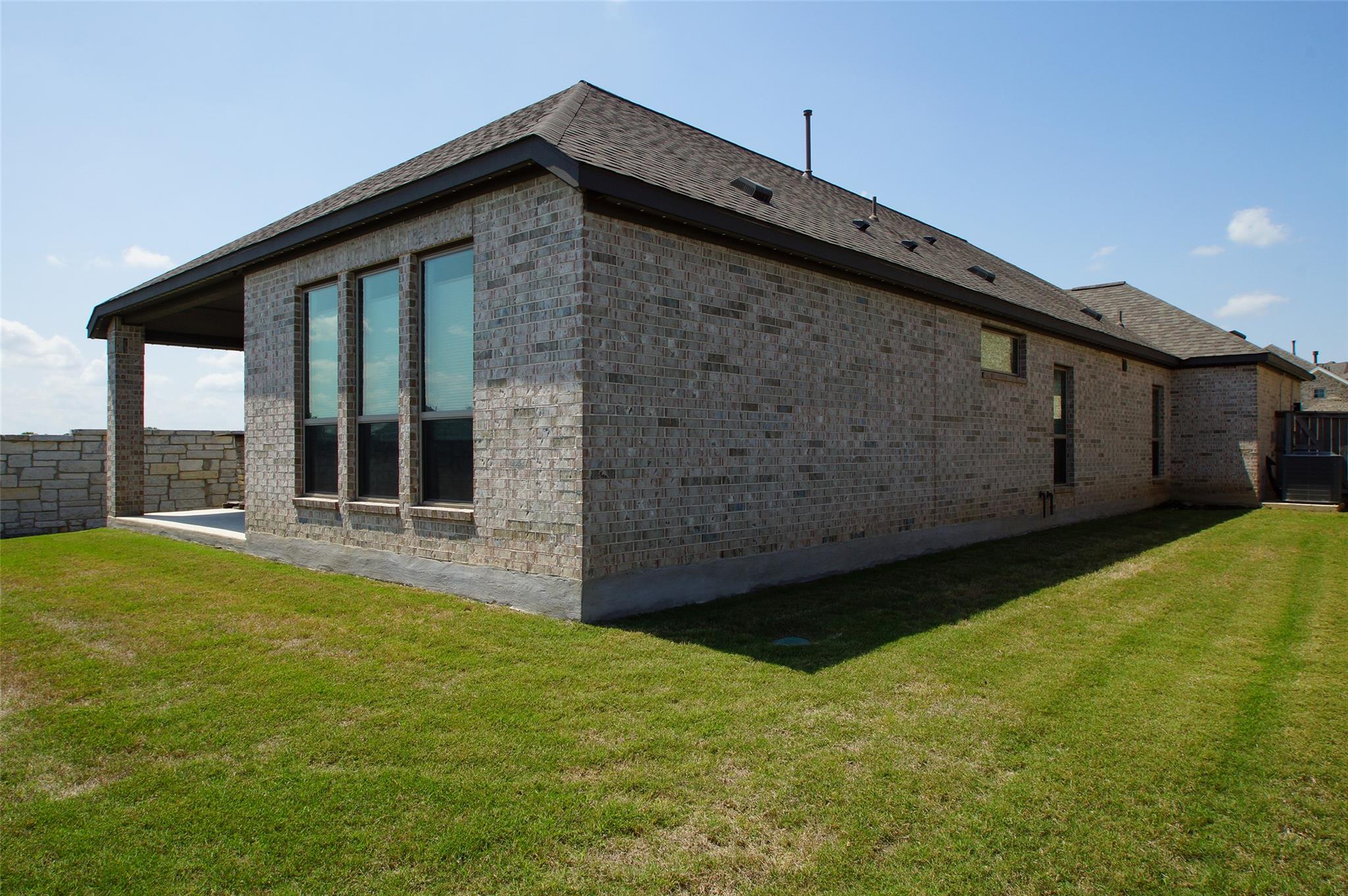 369 Cold River Run, Kyle, TX 78640