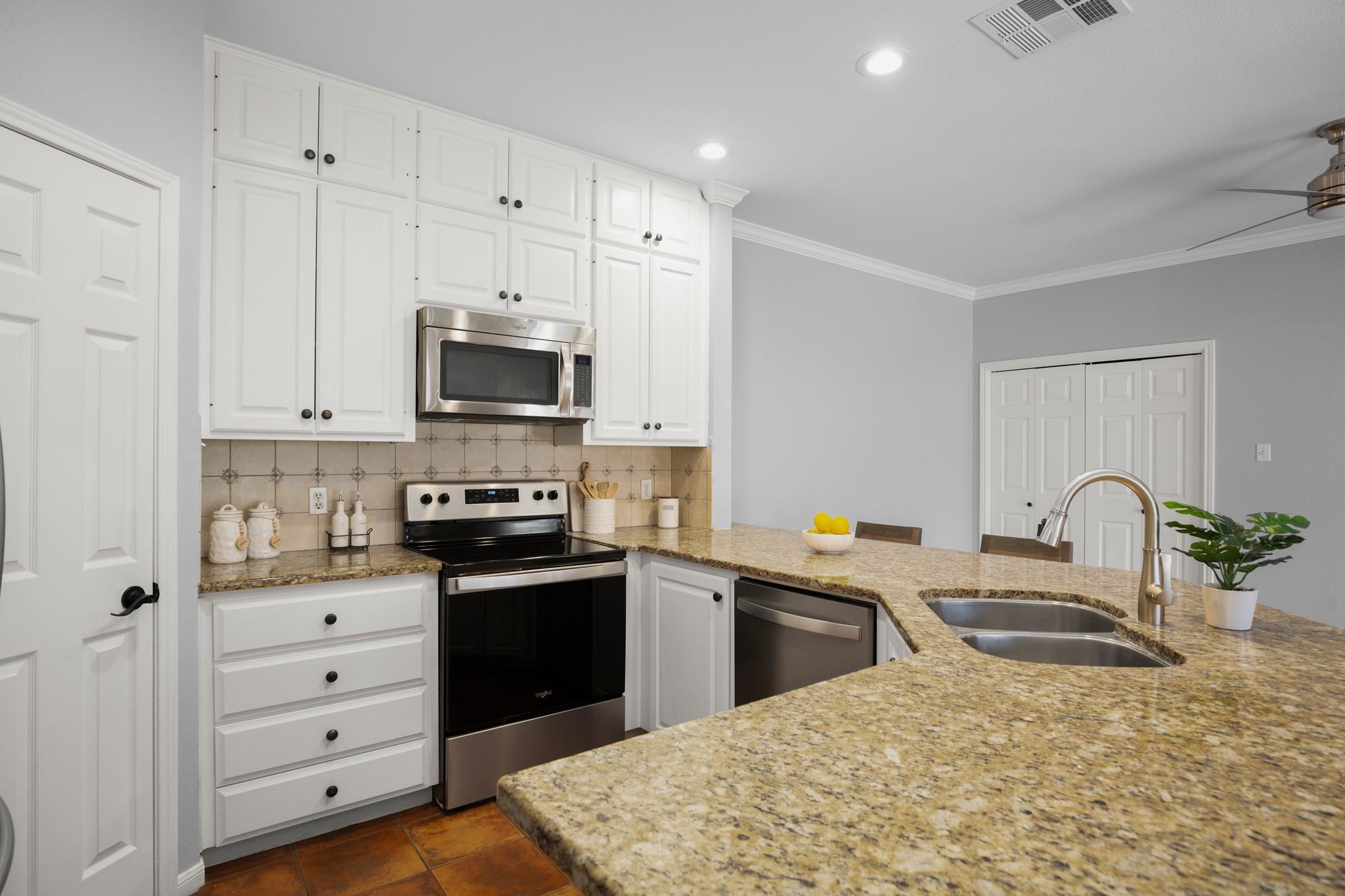 5512 Oakwood Cv # 152, Austin, TX 78731