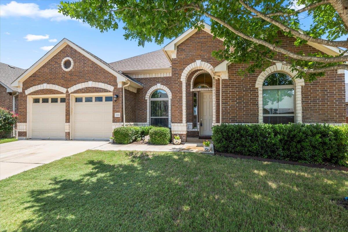 702 Old Settlers Dr, San Marcos, TX 78666