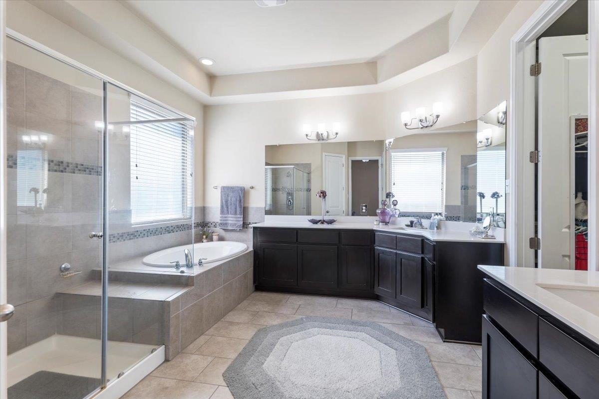 702 Old Settlers Dr, San Marcos, TX 78666