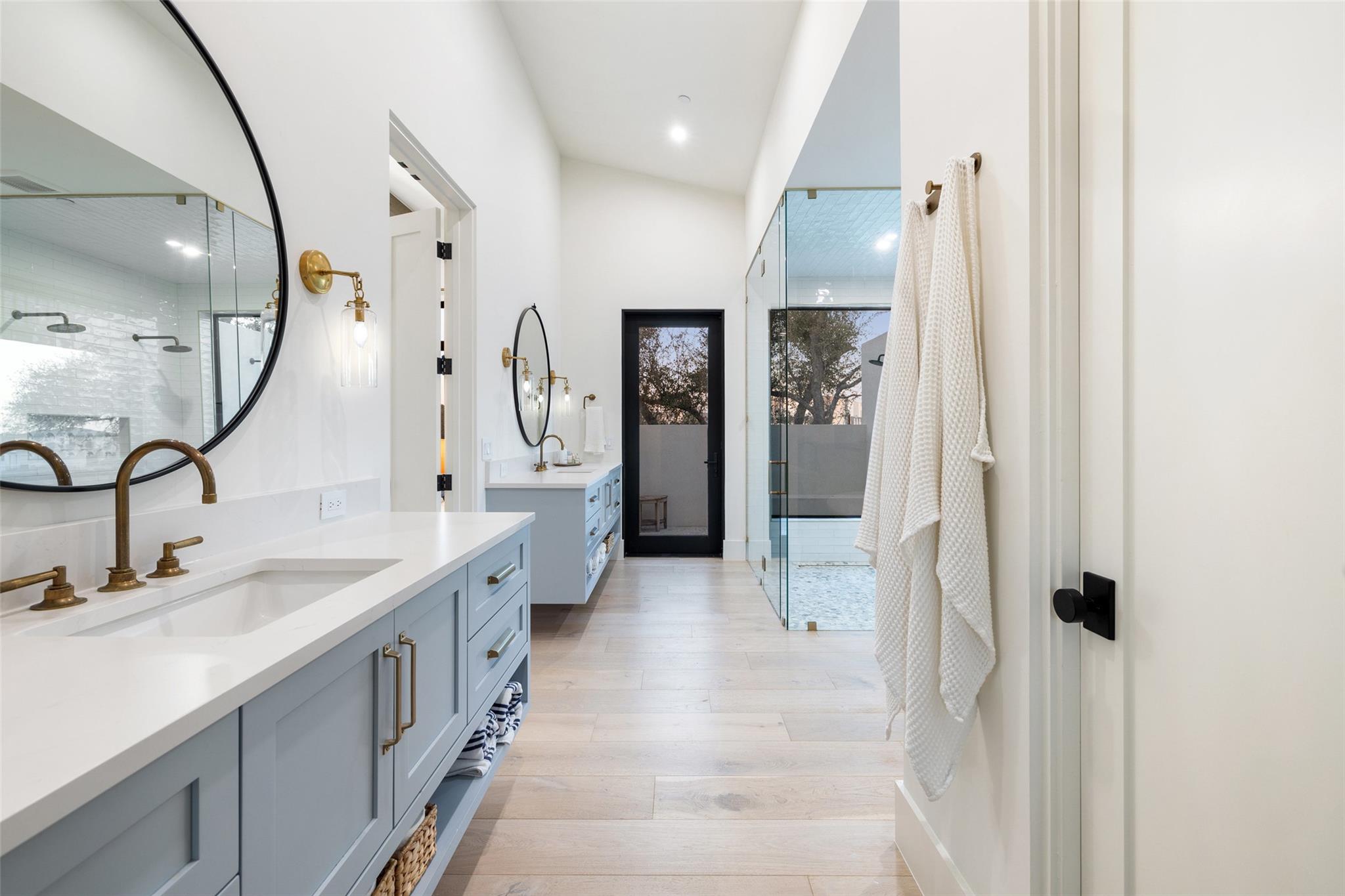5805 Twin Peaks Trce, Austin, TX 78738