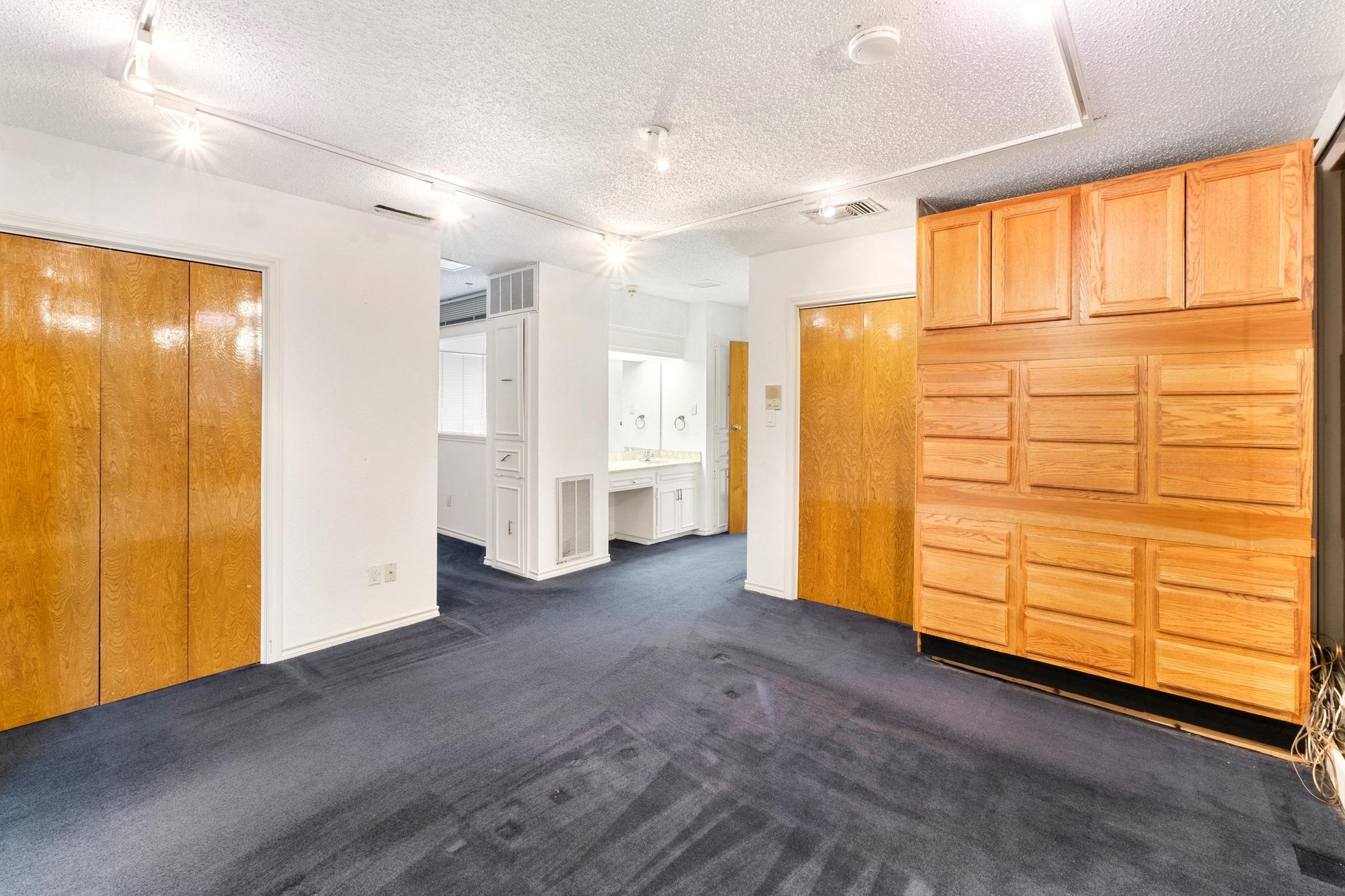 121 Scott St, San Marcos, TX 78666