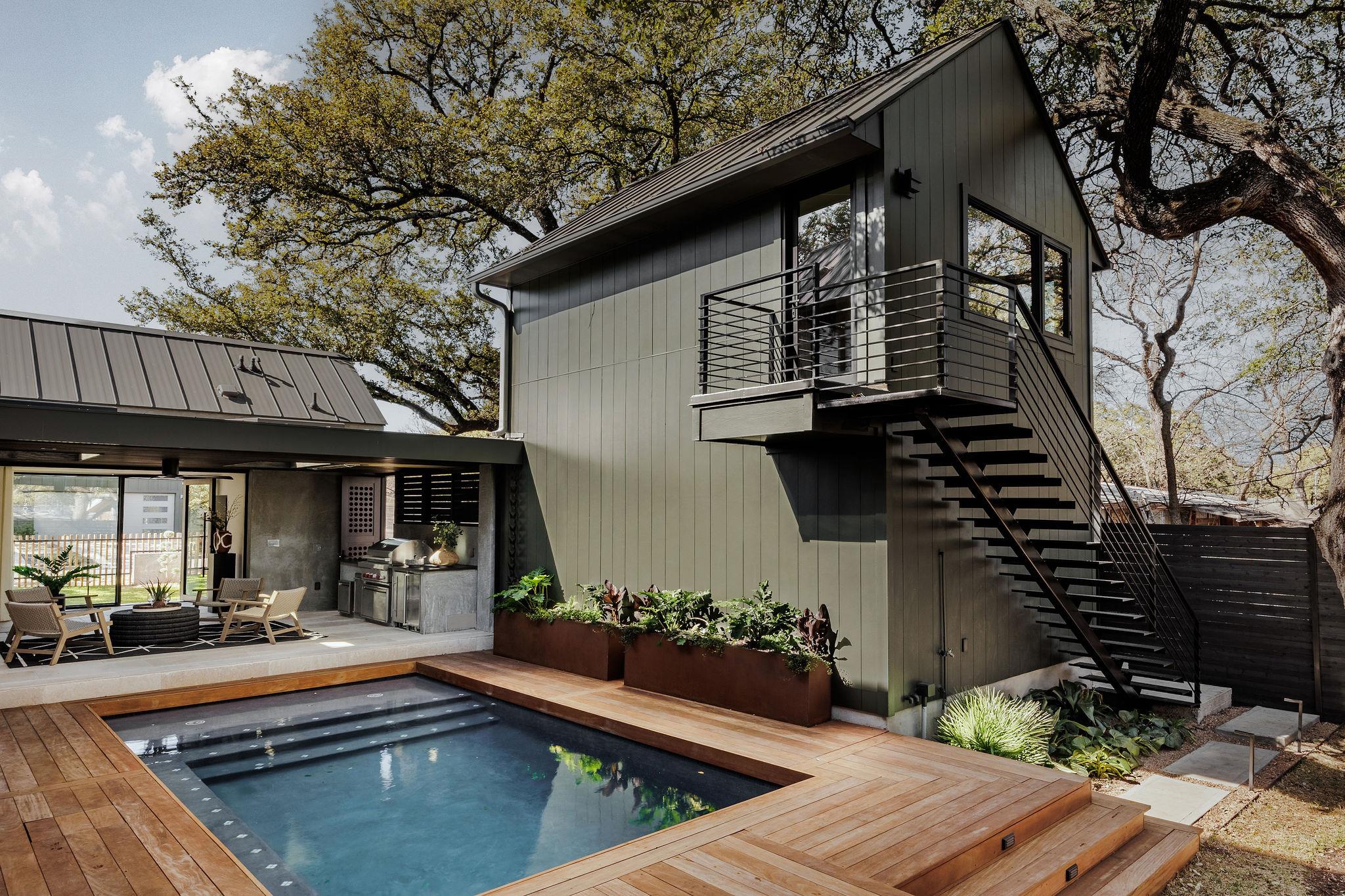 1202 Fieldcrest Dr, Austin, TX 78704