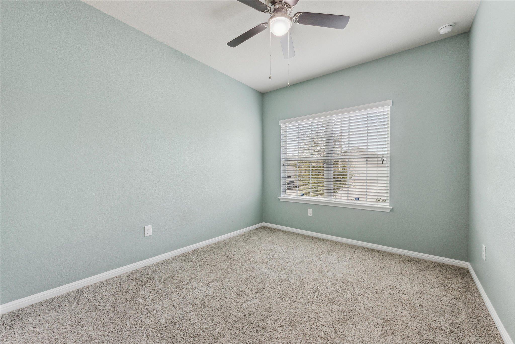 213 Freedom Park Ave, Liberty Hill, TX 78642