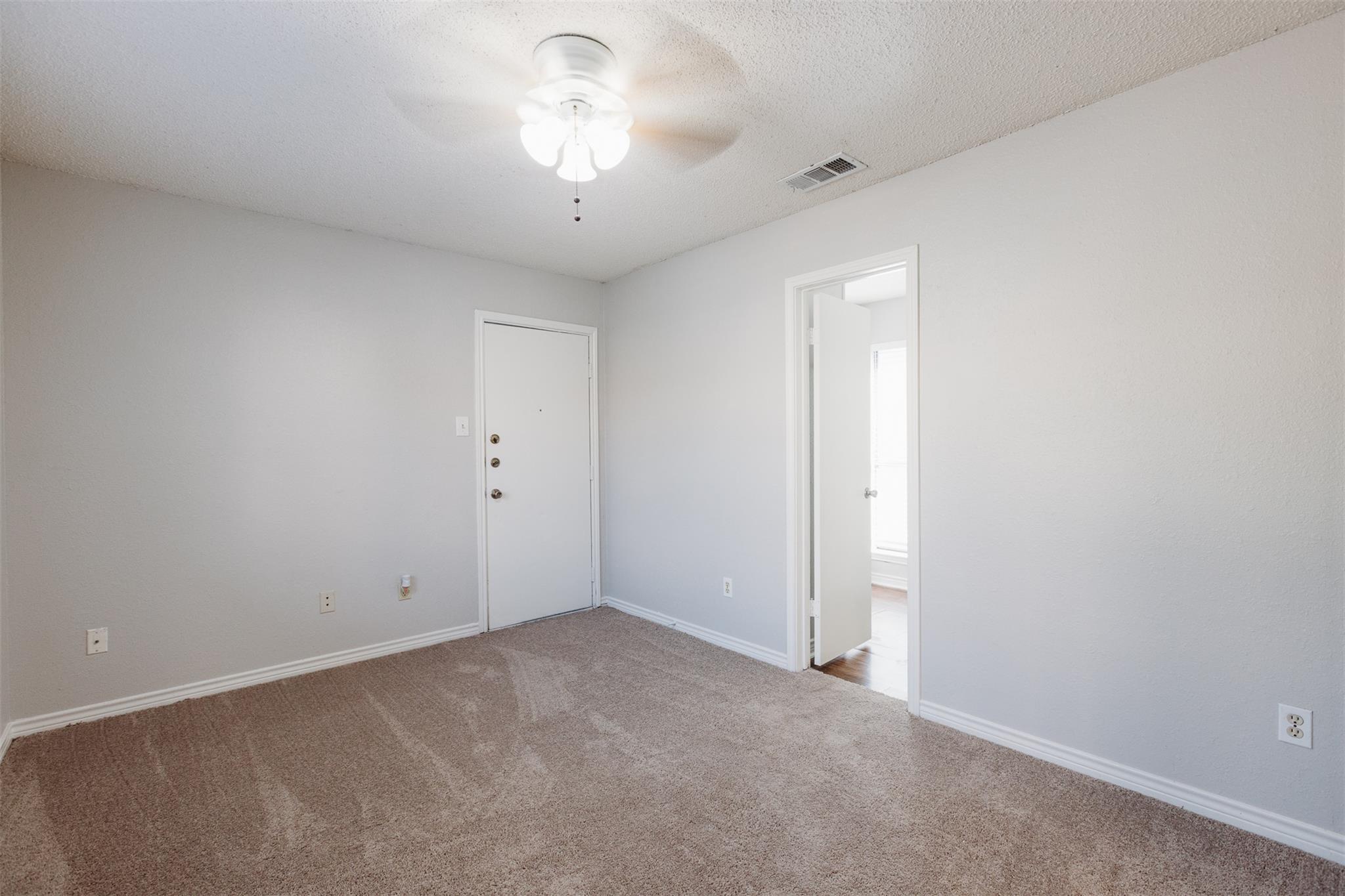 1205 Hyridge St, Round Rock, TX 78664