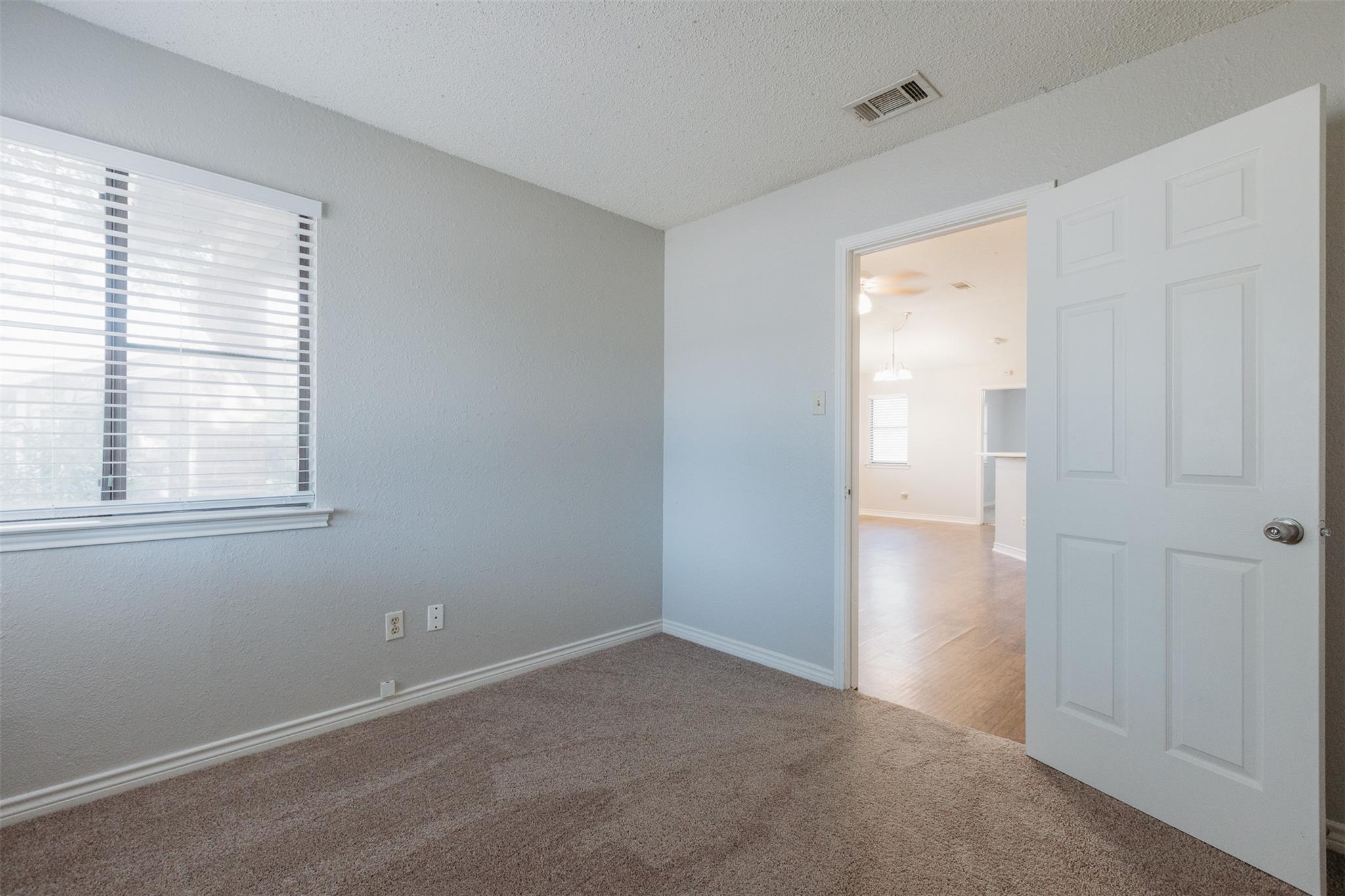 1205 Hyridge St, Round Rock, TX 78664