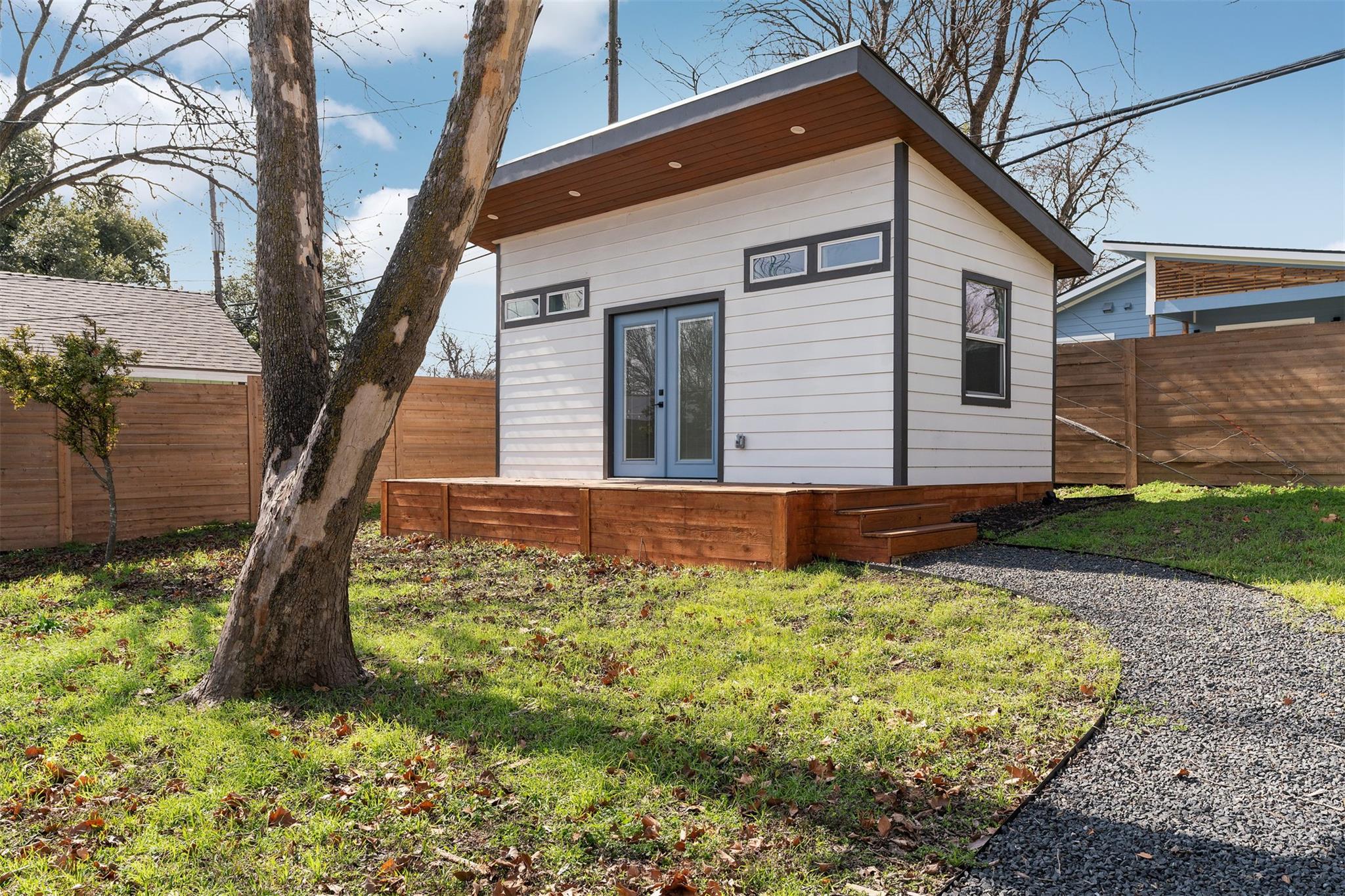 8516 Contour Dr, Austin, TX 78757