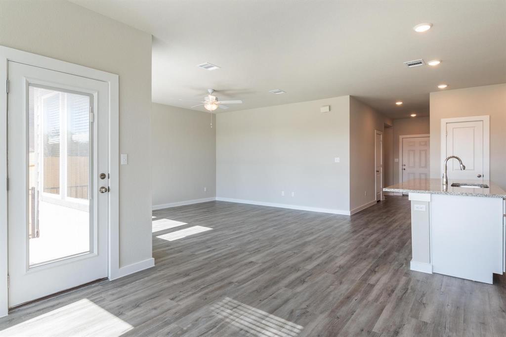 20107 Park Strip St # A & B, Lago Vista, TX 78645
