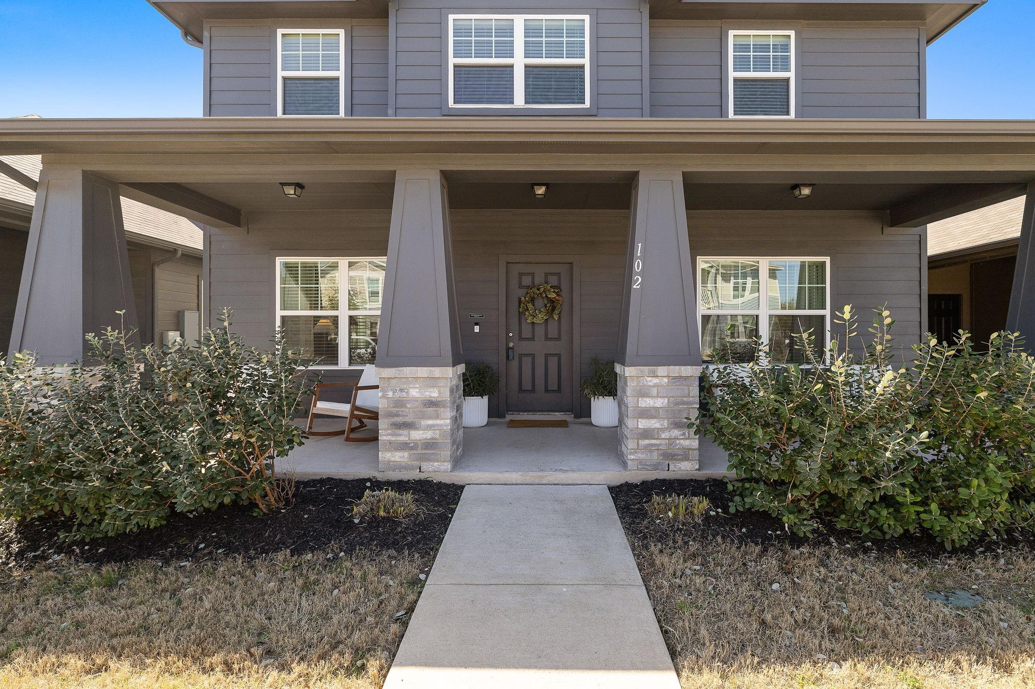 102 Tokalaun Dr, Hutto, TX 78634