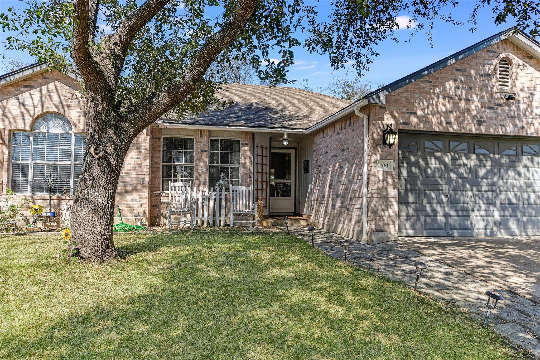 100 Muledeer Ct, Hutto, TX 78634