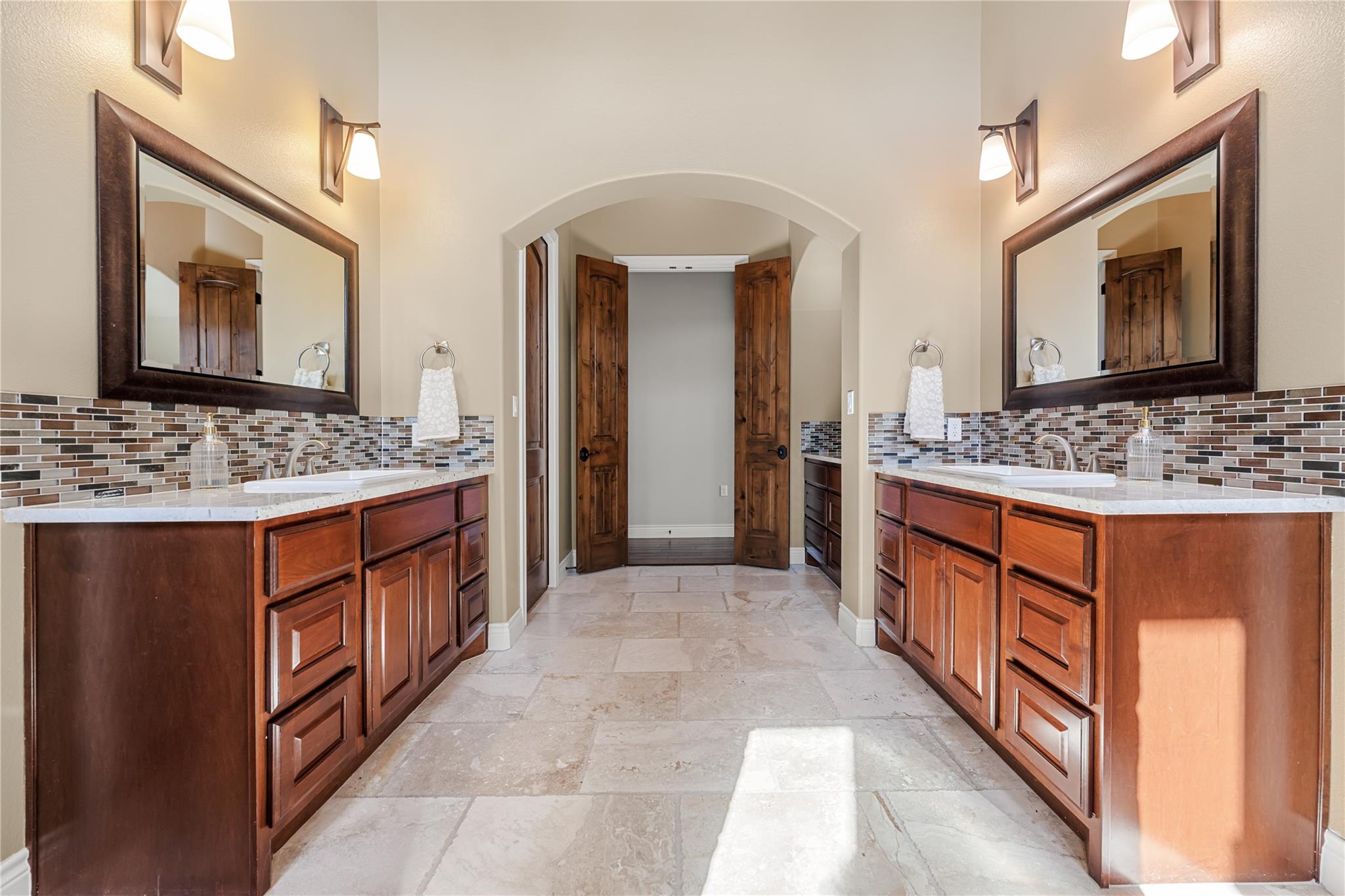 755 Ranchers Club Ln, Driftwood, TX 78619