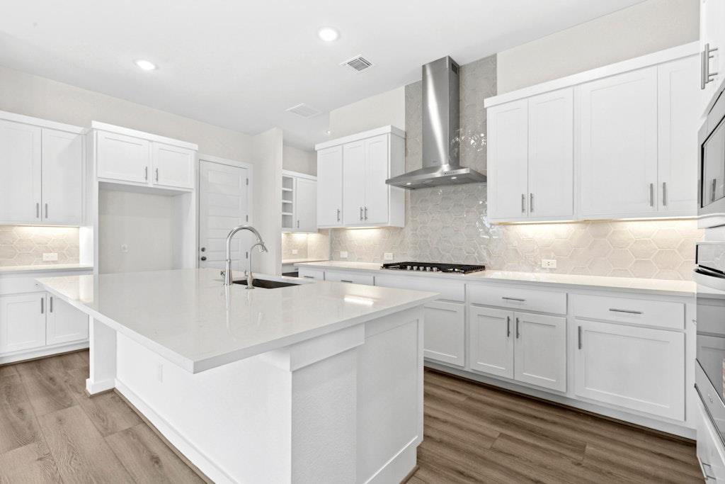 4403 College Square Dr, Round Rock, TX 78665