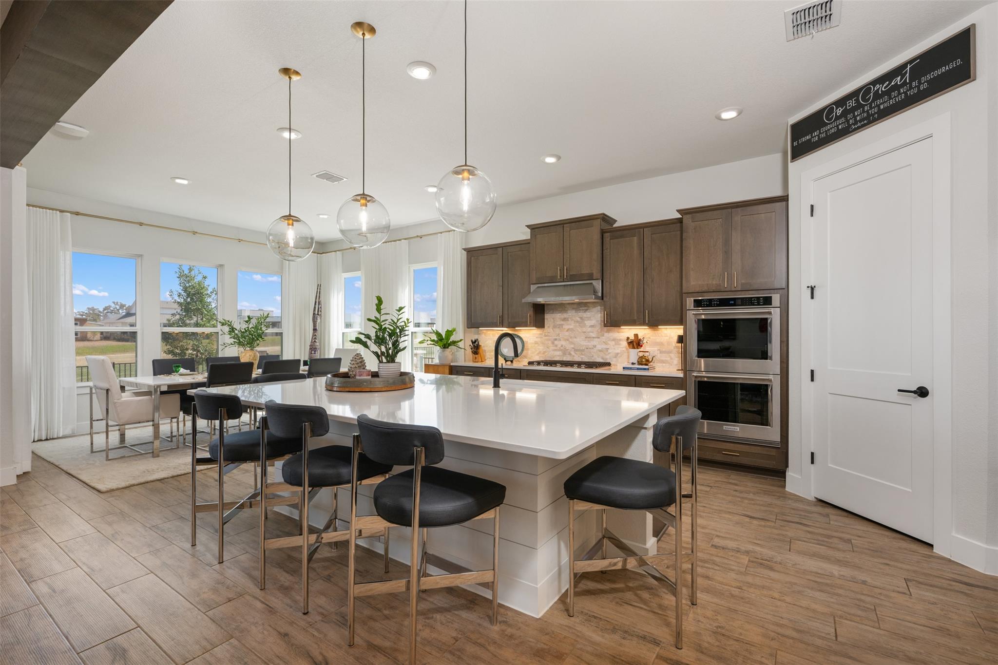 1316 Dancing Oak Ln, San Marcos, TX 78666