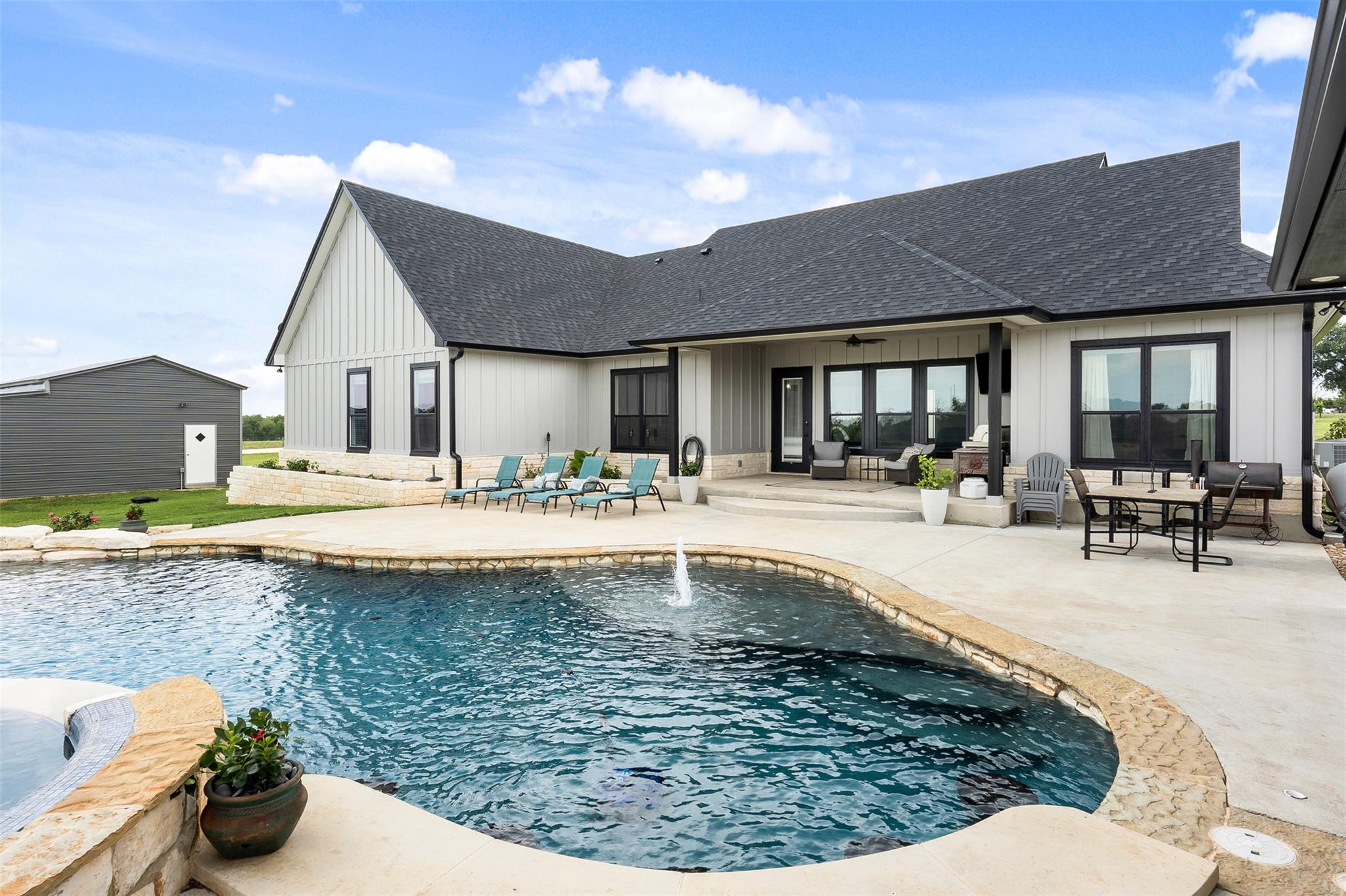 18975 Fm 1123, Holland, TX 76534