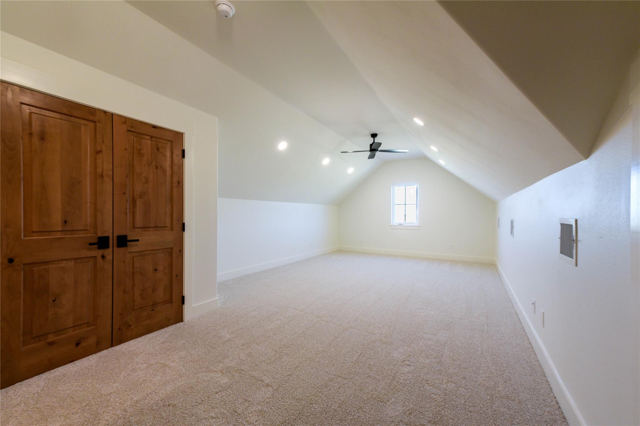 295 Hidden Hill Lane, Caldwell, TX 77836