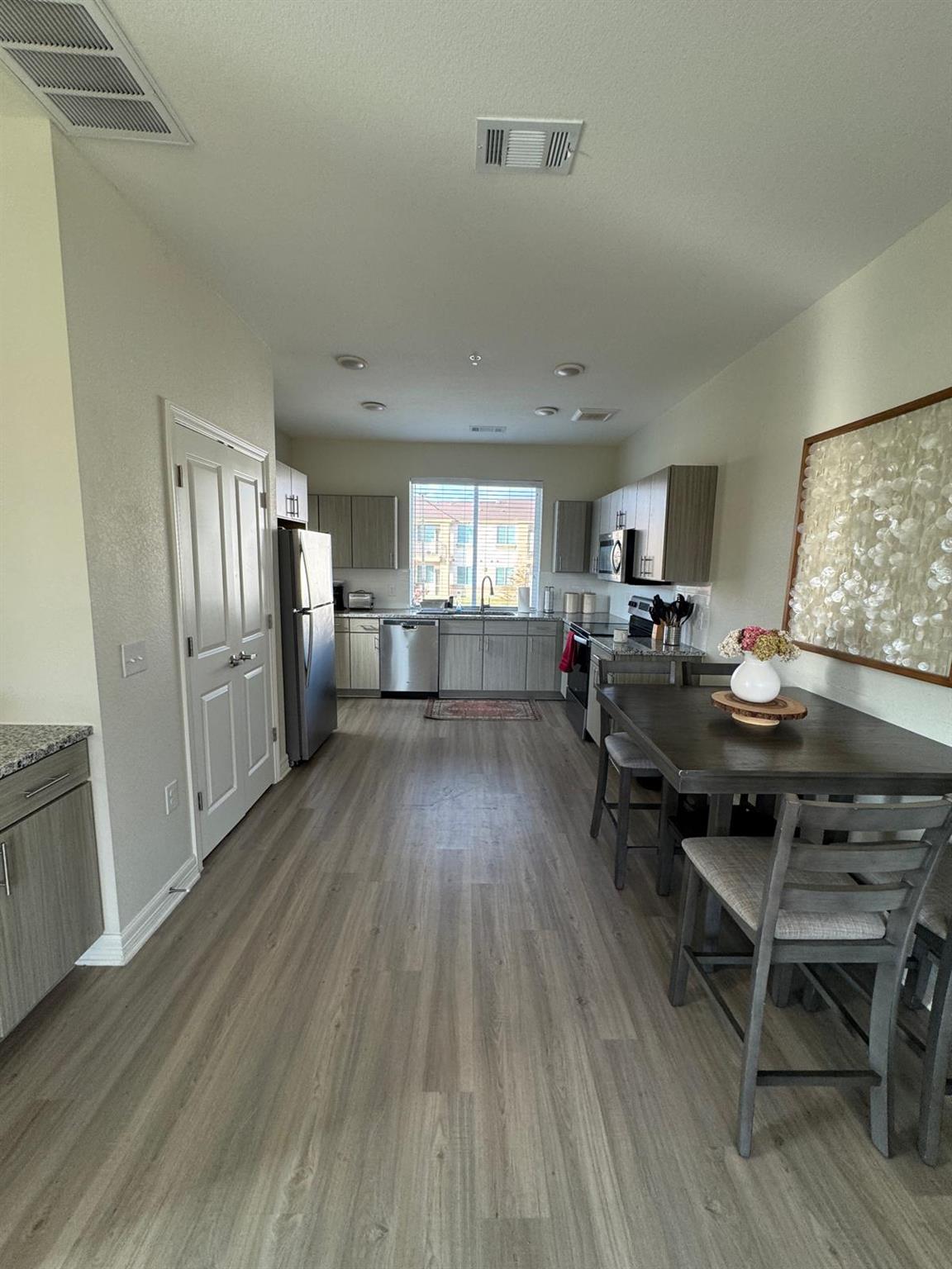 1201 W Whitestone1 Blvd # TownHome, Cedar Park, TX 78613