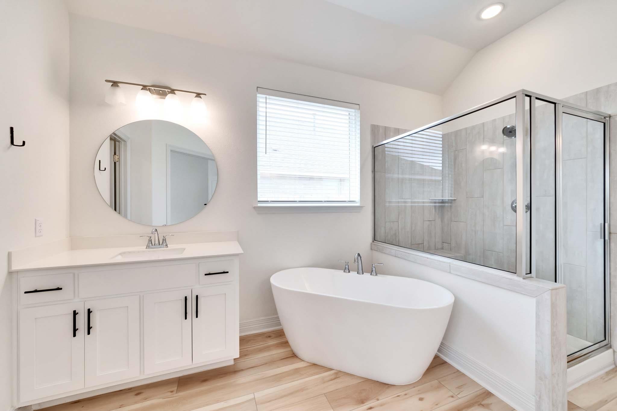808 Heartleaf Dr, Leander, TX 78641