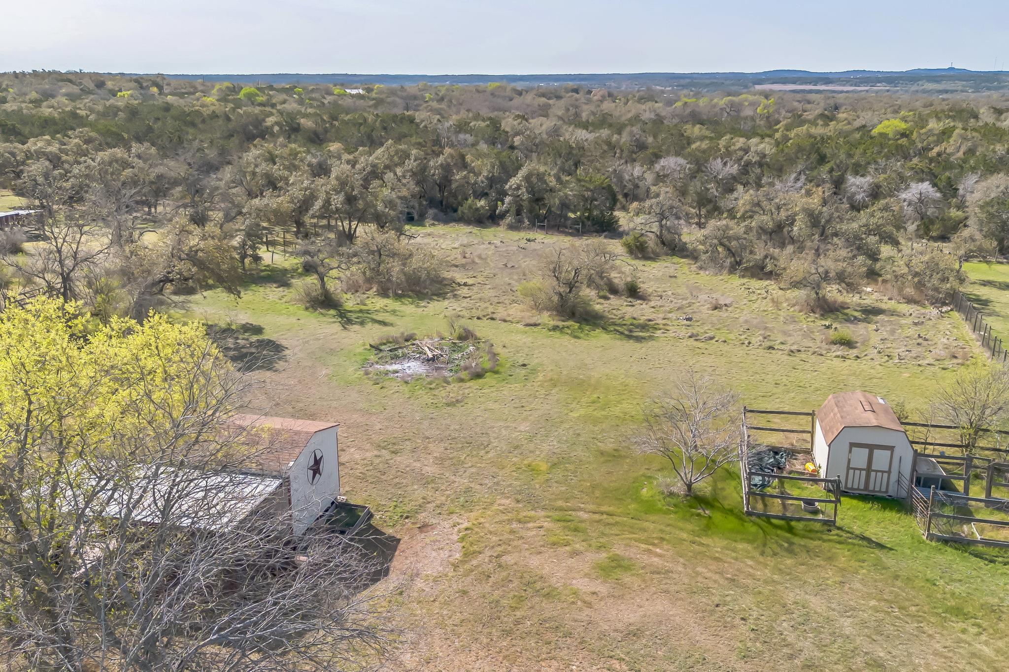 718 Post Oak Dr, Dripping Springs, TX 78620