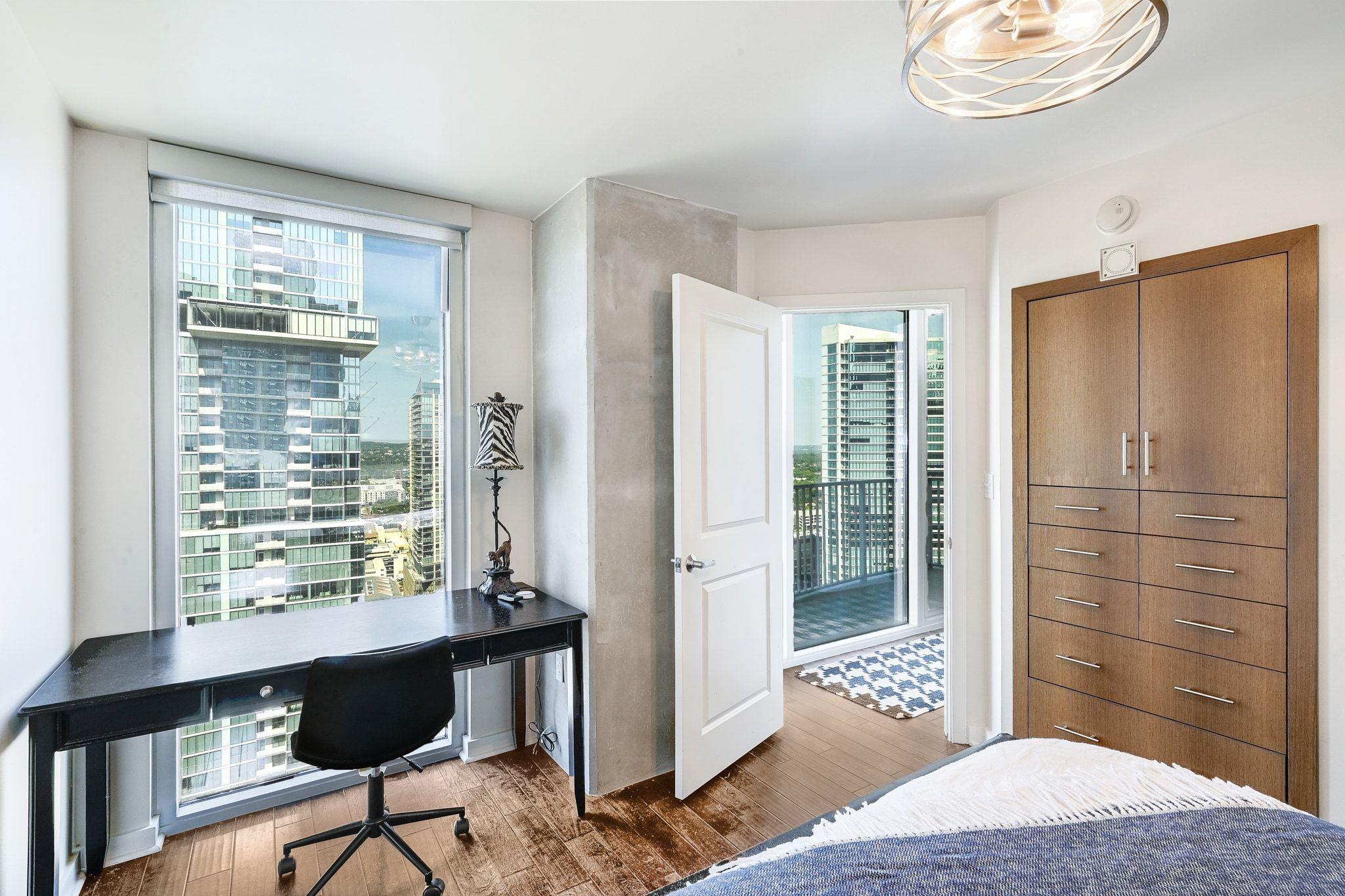 360 Nueces St # 2808, Austin, TX 78701