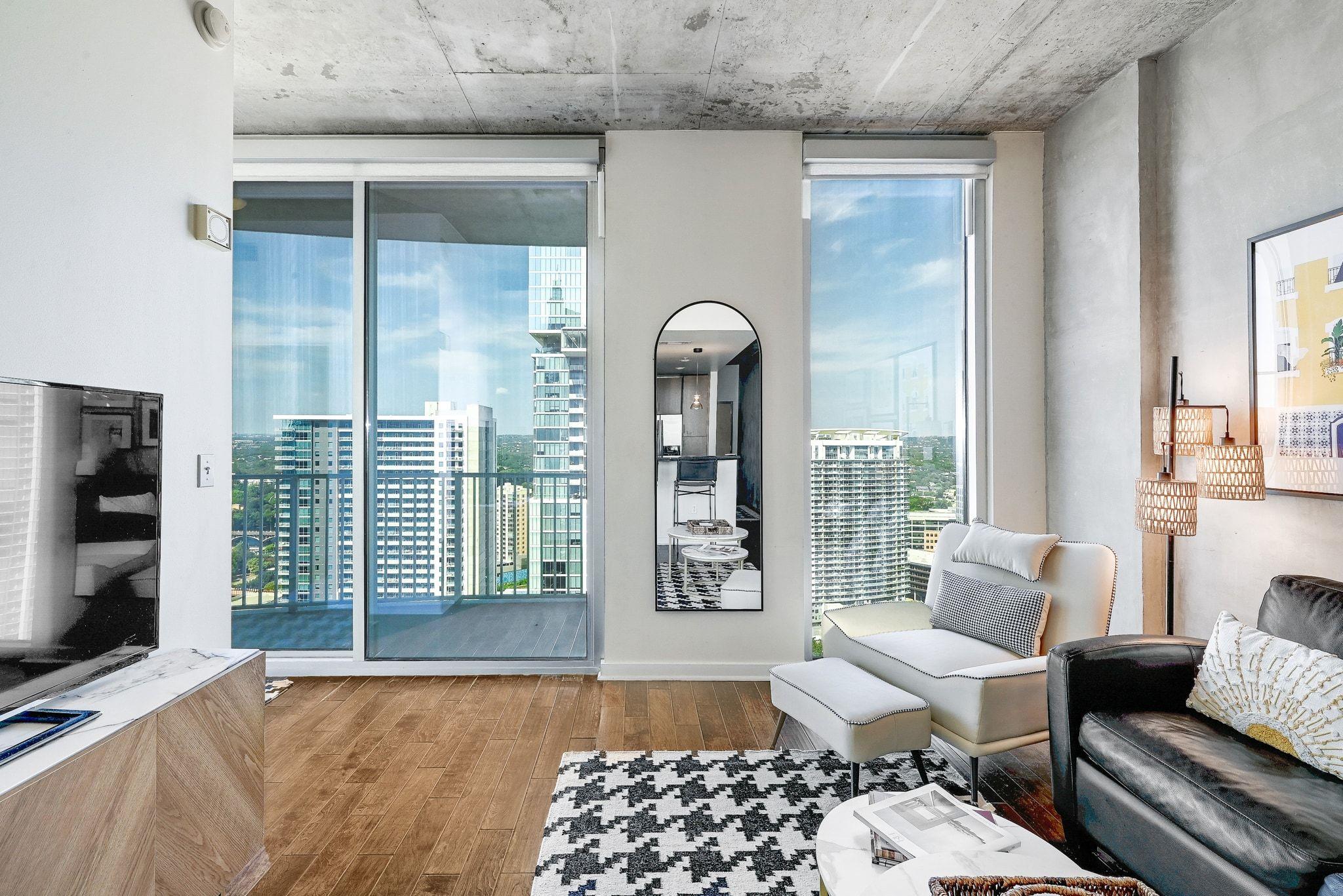 360 Nueces St # 2808, Austin, TX 78701