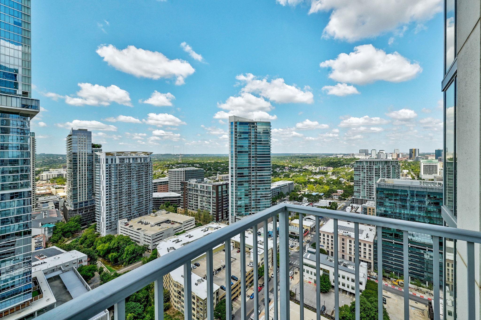 360 Nueces St # 2808, Austin, TX 78701