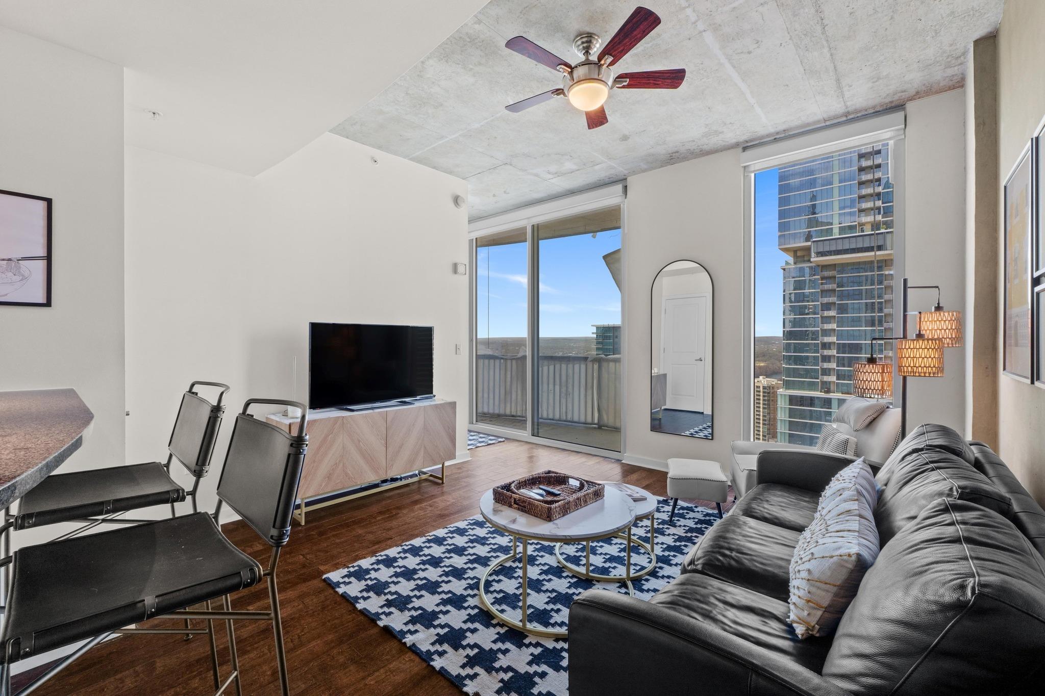 360 Nueces St # 2808, Austin, TX 78701